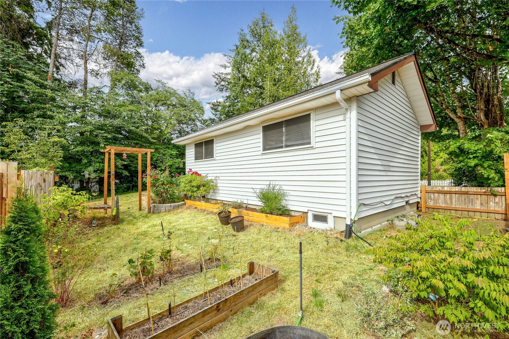 2227 Sidney Avenue Property Photo 22
