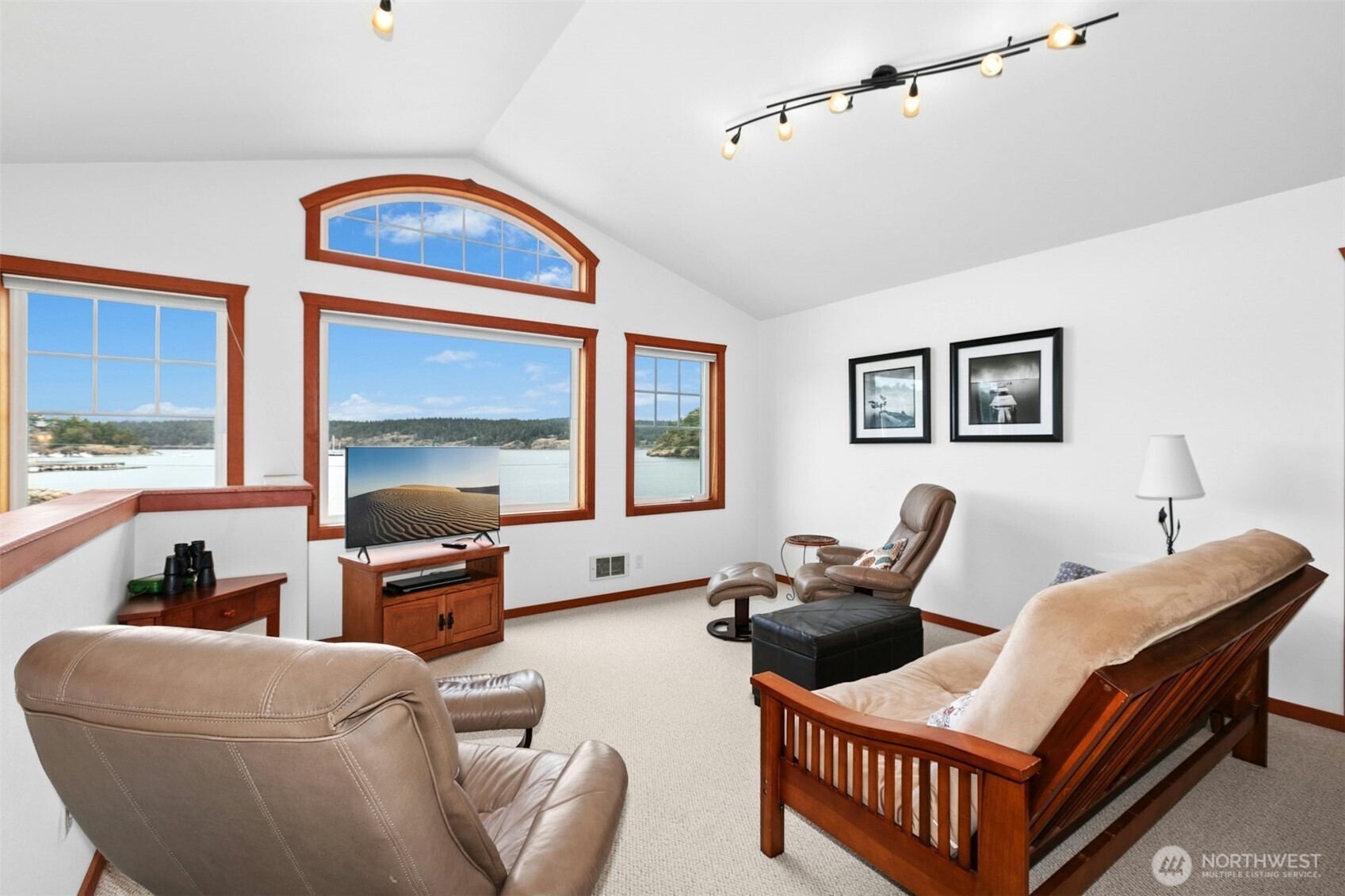 1335 Mackaye Harbor Road Property Photo 16
