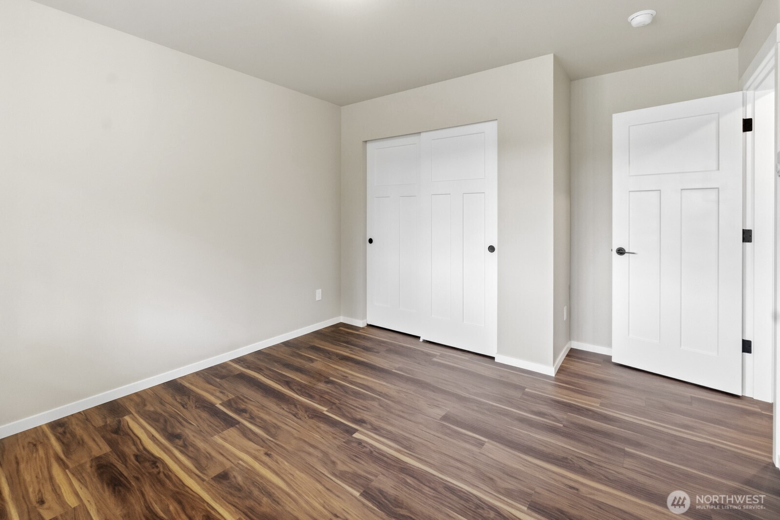 680 Ne Haven Lake Drive Property Photo 27