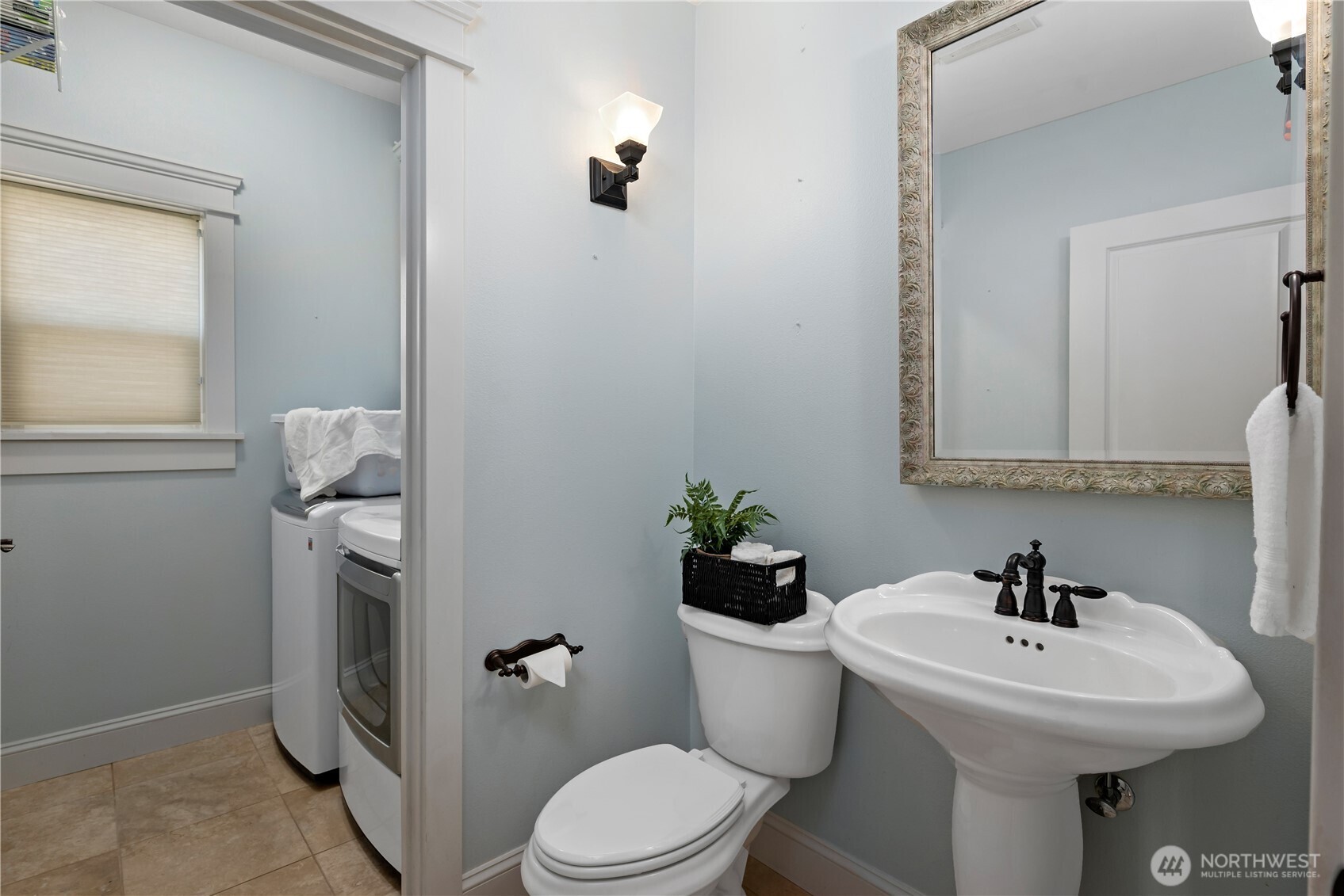 2402 J Avenue Property Photo 19