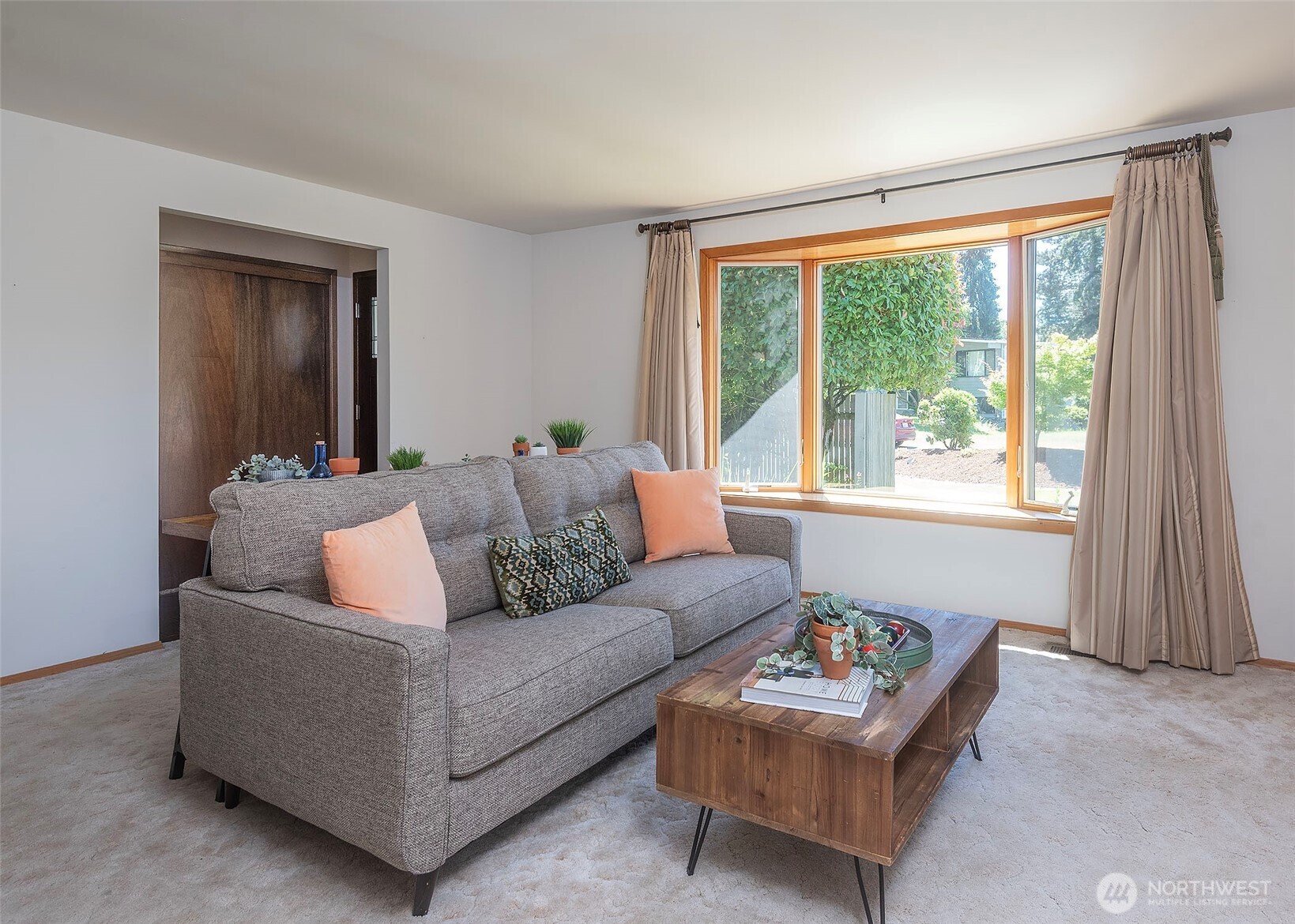 8821 221st Place Property Photo 3