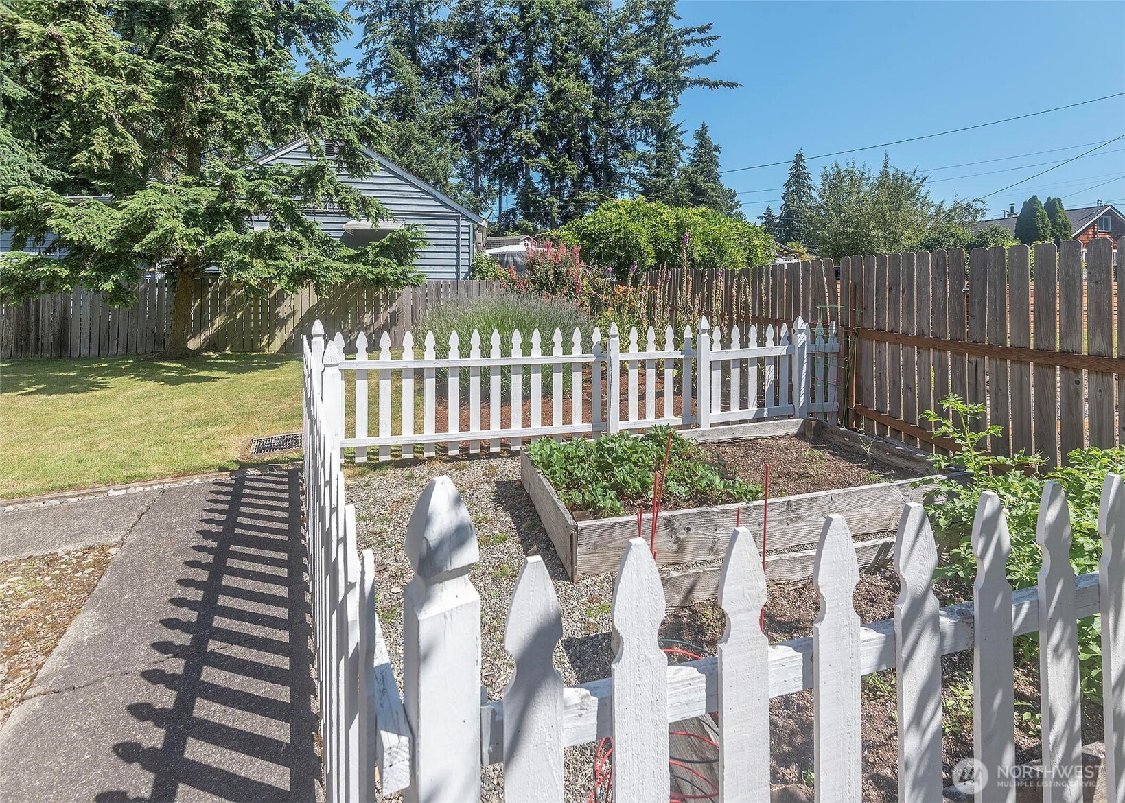 8821 221st Place Property Photo 27