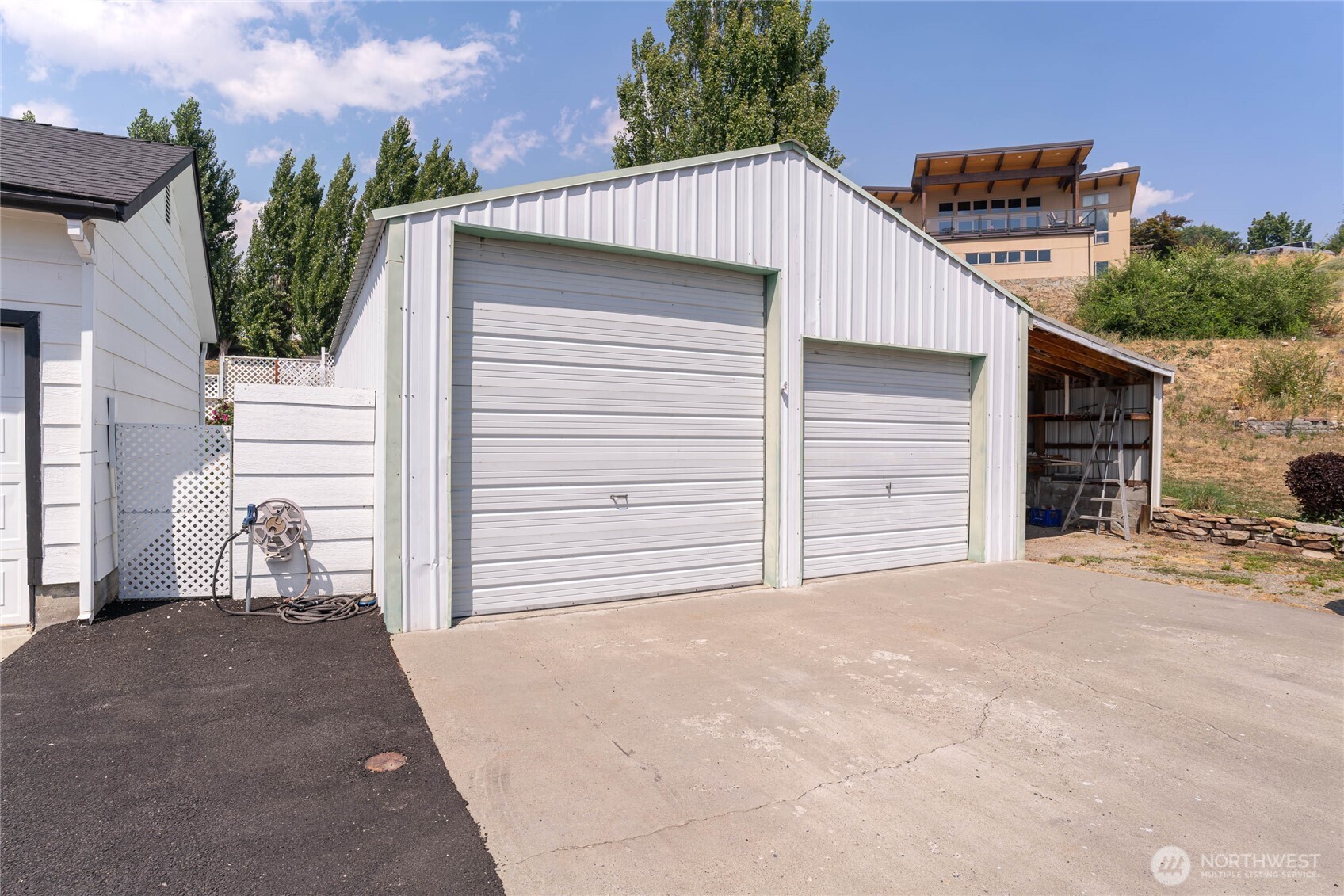 175 Green Avenue Property Photo 3