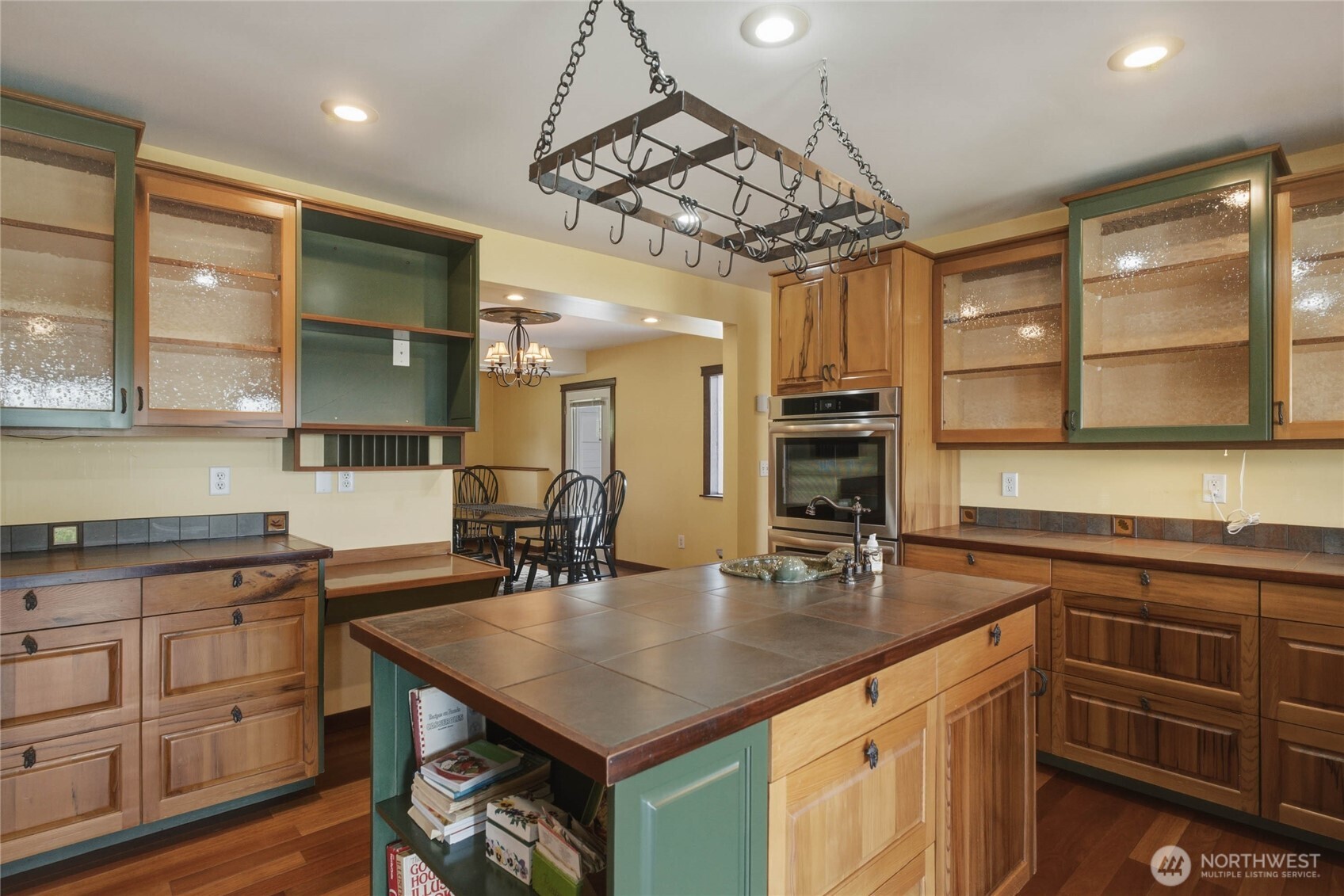 175 Green Avenue Property Photo 7