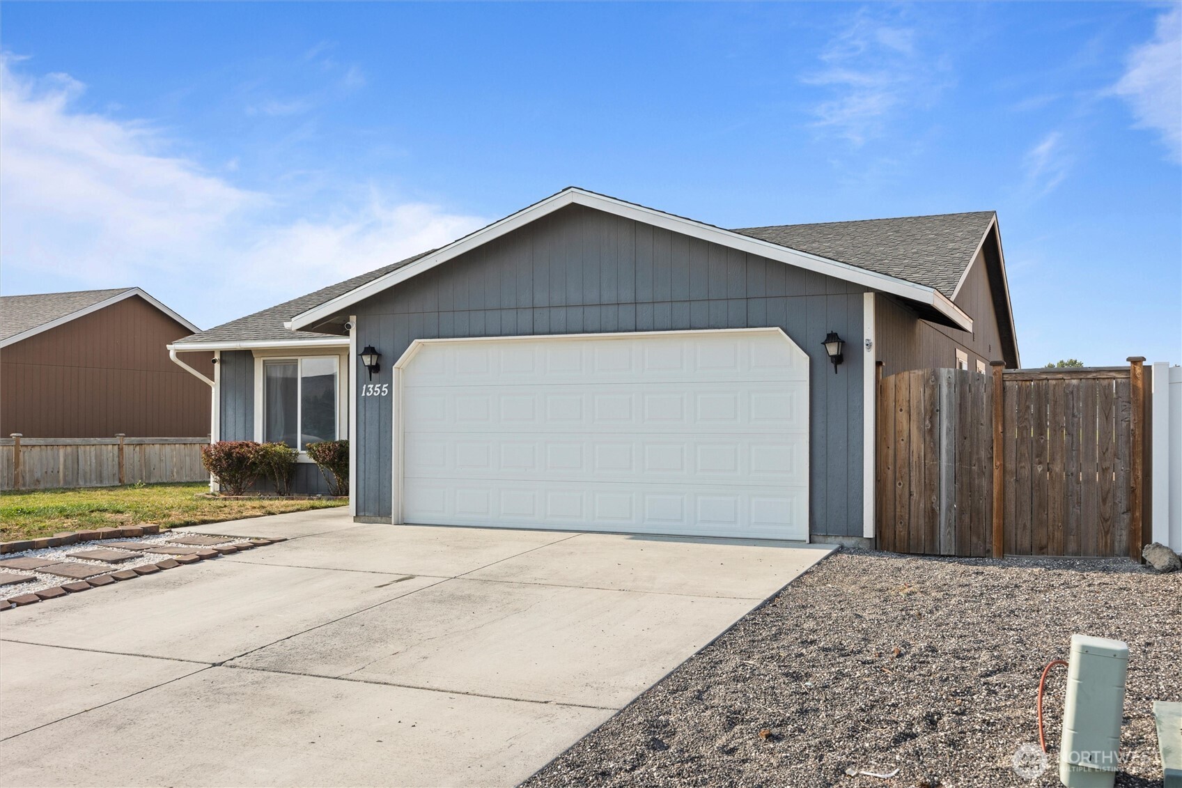 1355 E Birch Street Property Photo 2