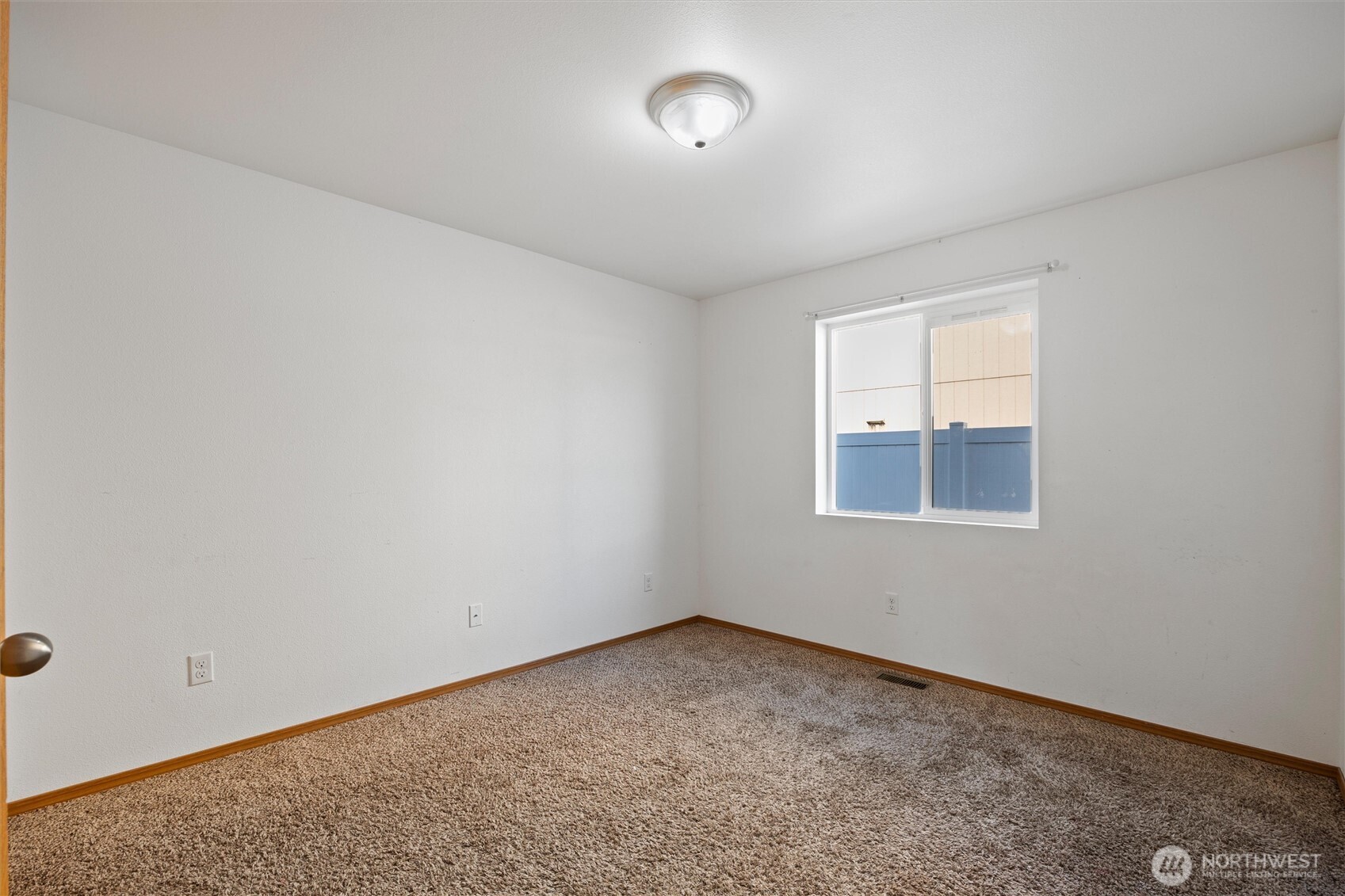 1355 E Birch Street Property Photo 24