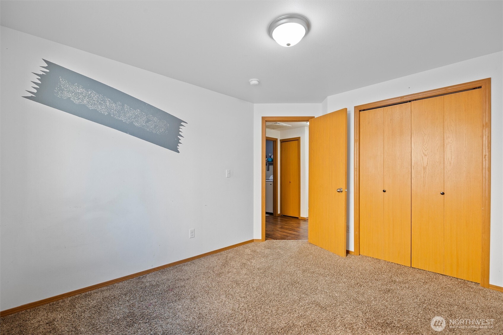1355 E Birch Street Property Photo 25