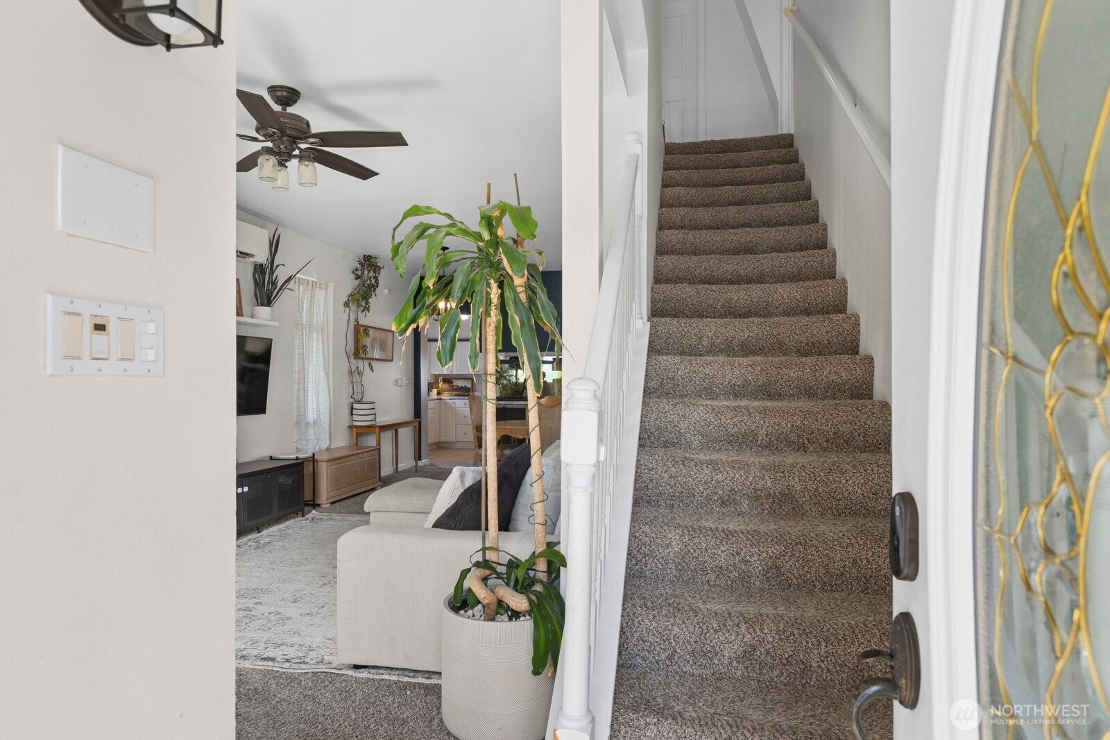 3827 High Street Property Photo 4