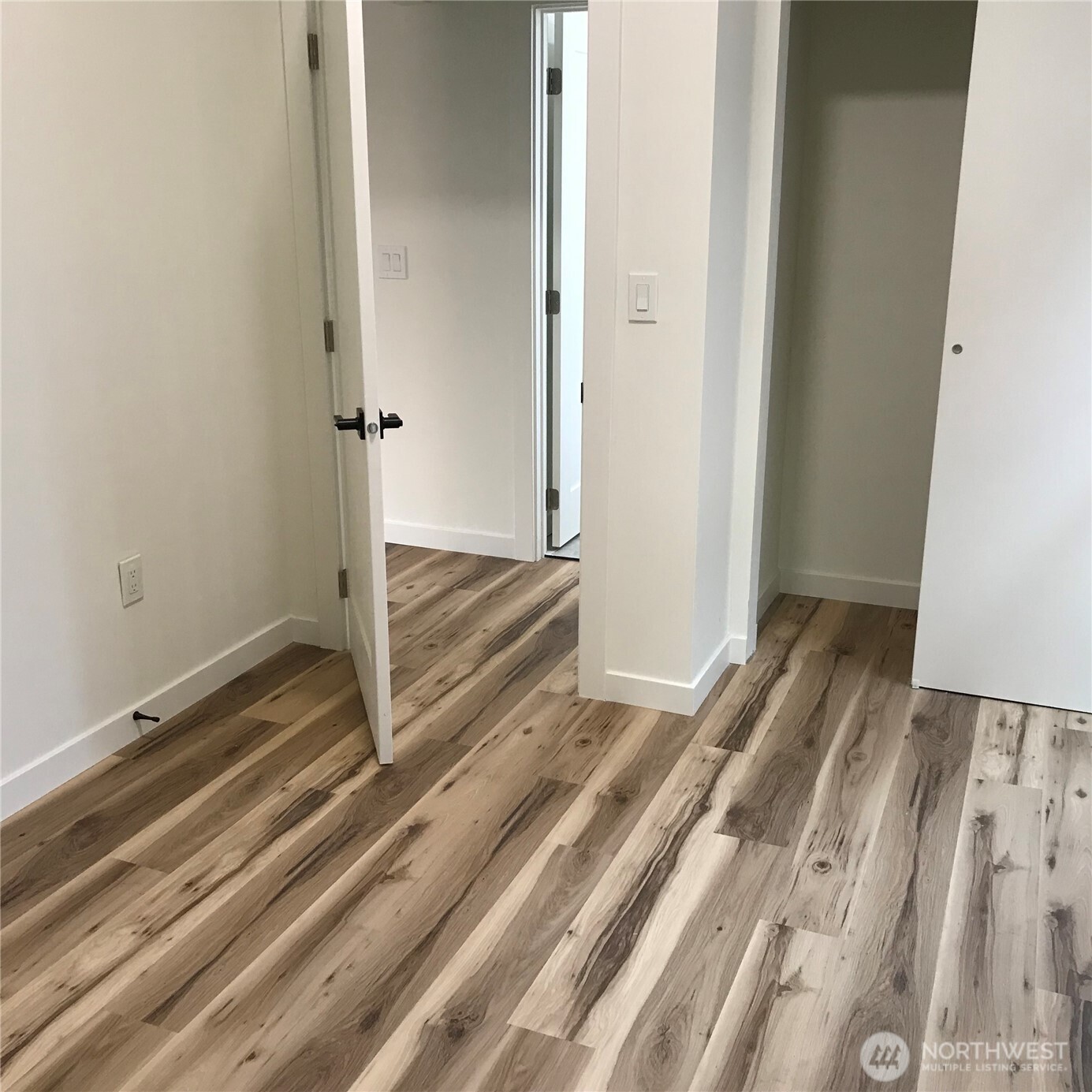 719 S Spraque Ave Property Photo 14
