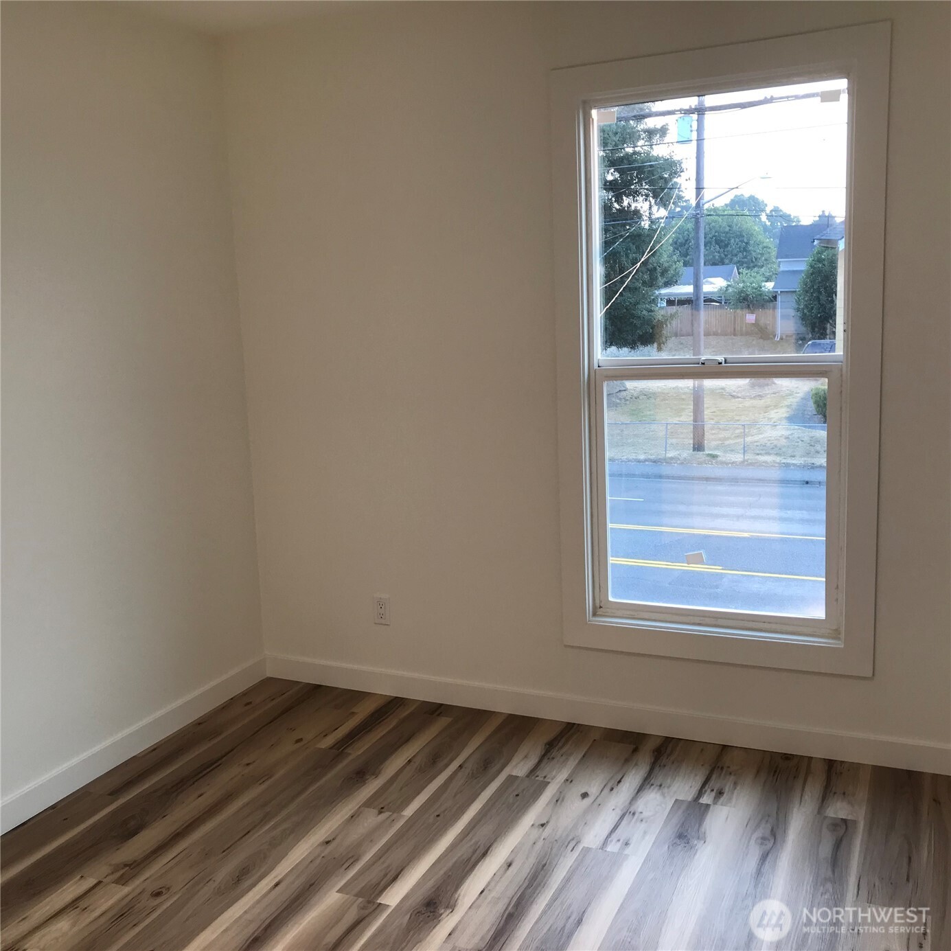 719 S Spraque Ave Property Photo 16