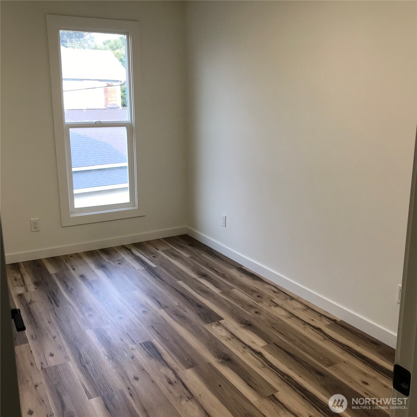 719 S Spraque Ave Property Photo 18