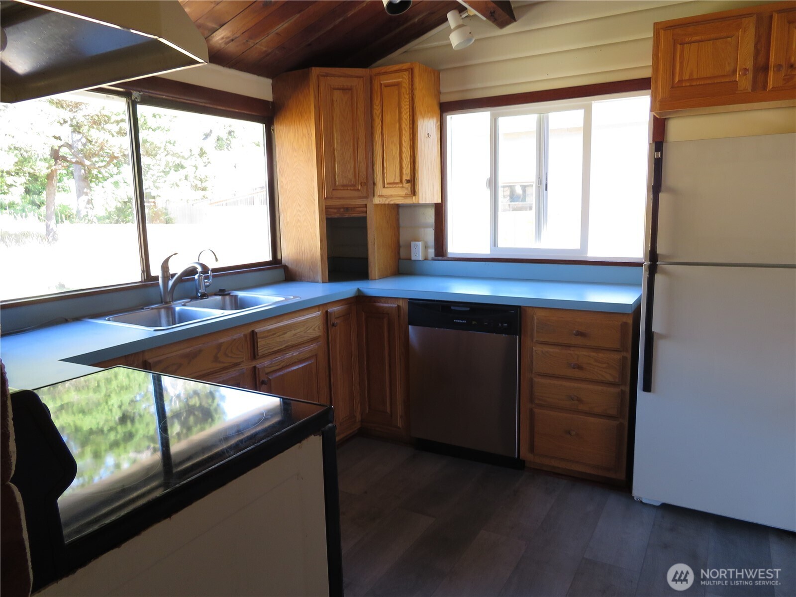 38 Linder Lane Property Photo 11