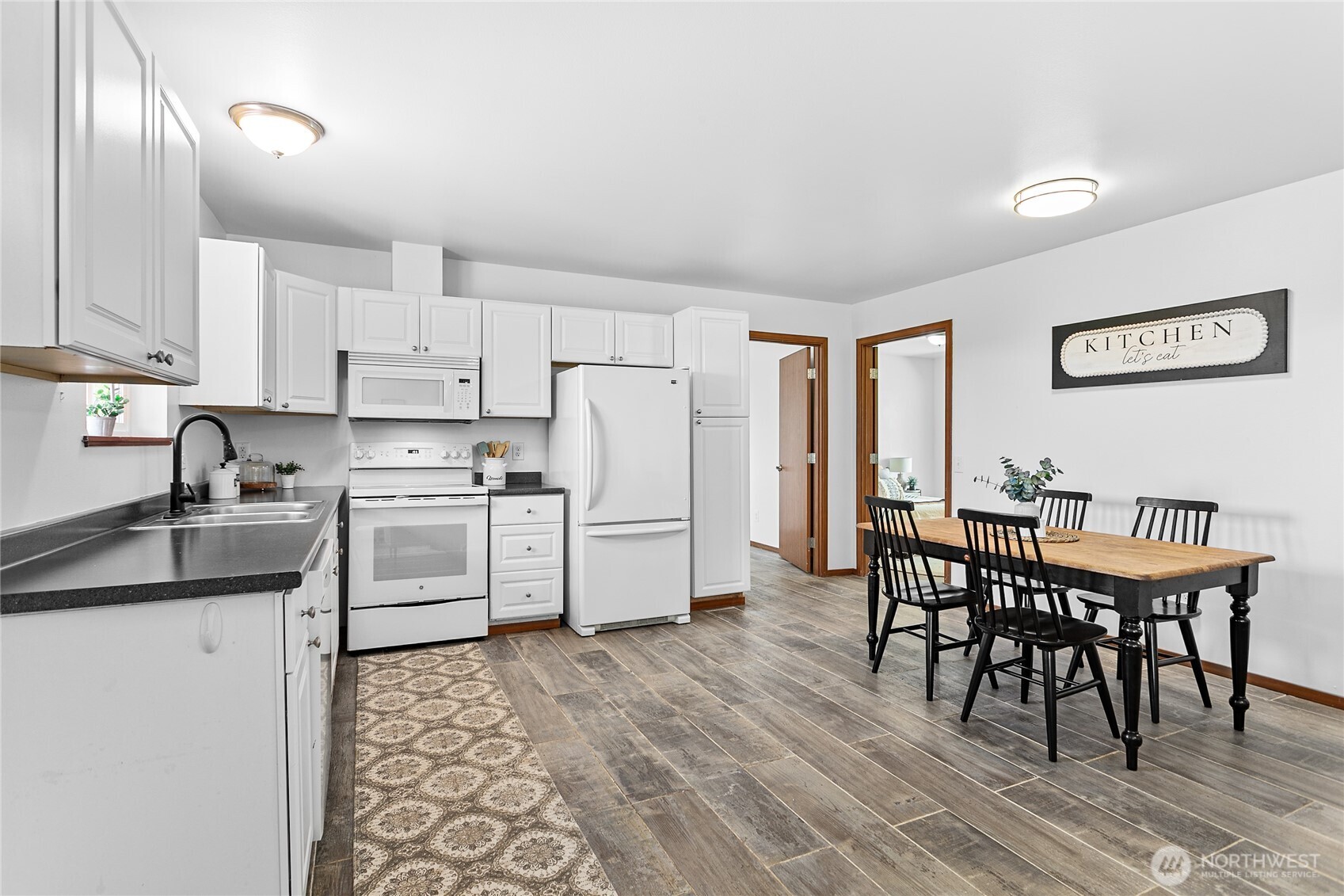 8404 Treevue Road Property Photo 10