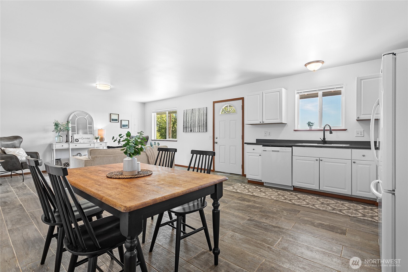 8404 Treevue Road Property Photo 13