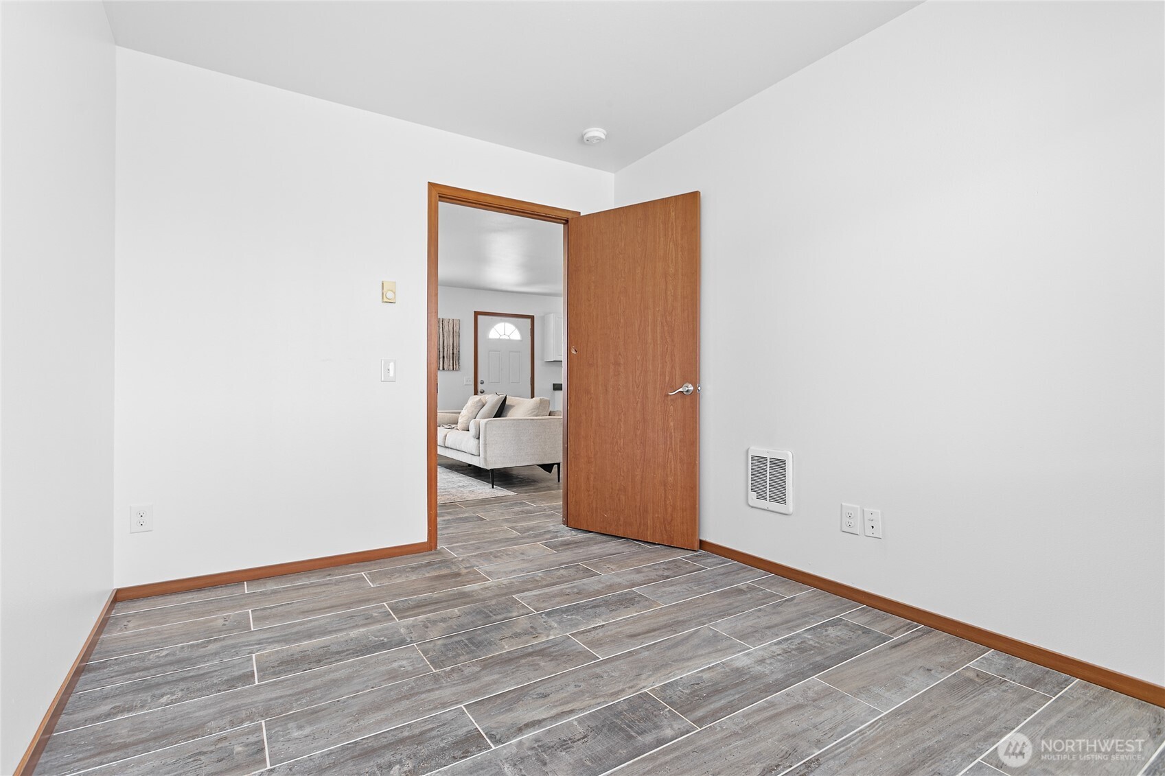 8404 Treevue Road Property Photo 16