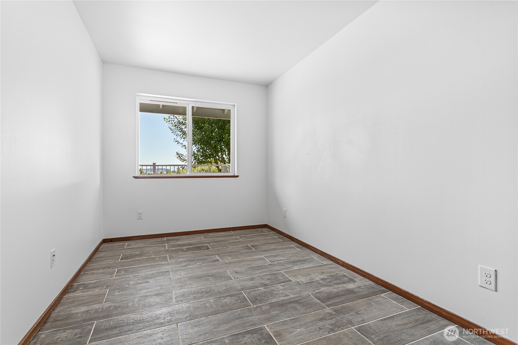 8404 Treevue Road Property Photo 24