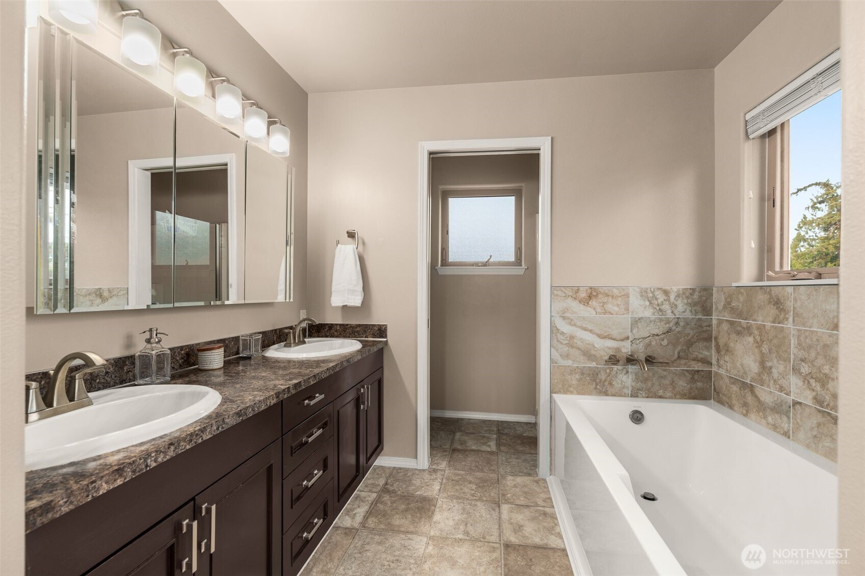 780 Malabar Drive Property Photo 16