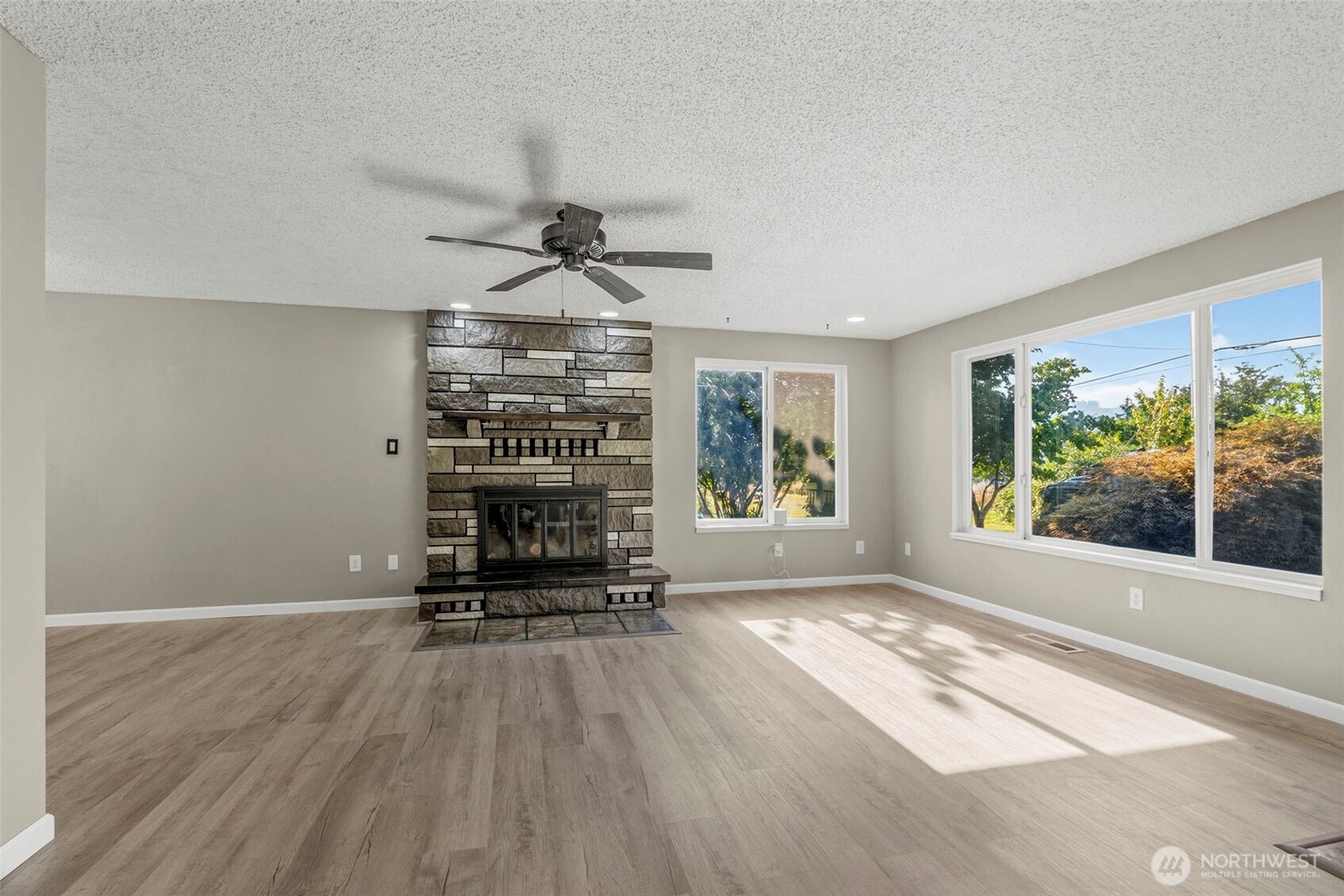 202 Waters Road Property Photo 6
