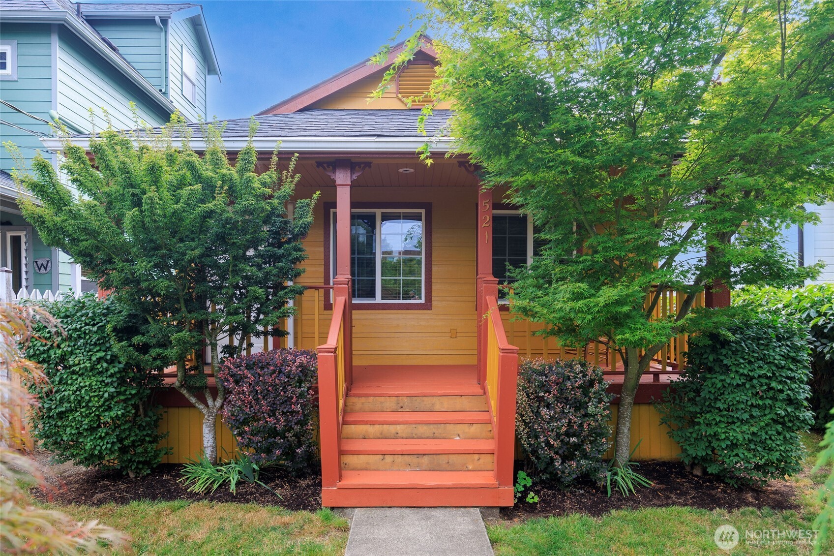 521 Avenue C Property Photo 1