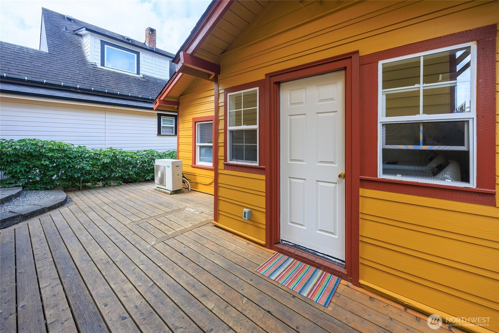 521 Avenue C Property Photo 2