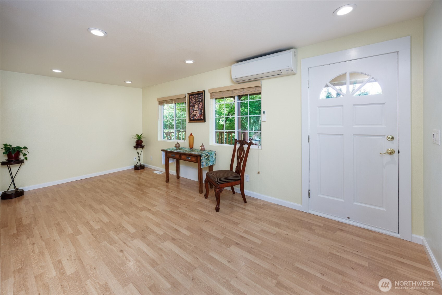 521 Avenue C Property Photo 6