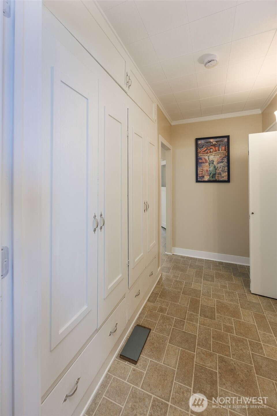521 Avenue C Property Photo 20