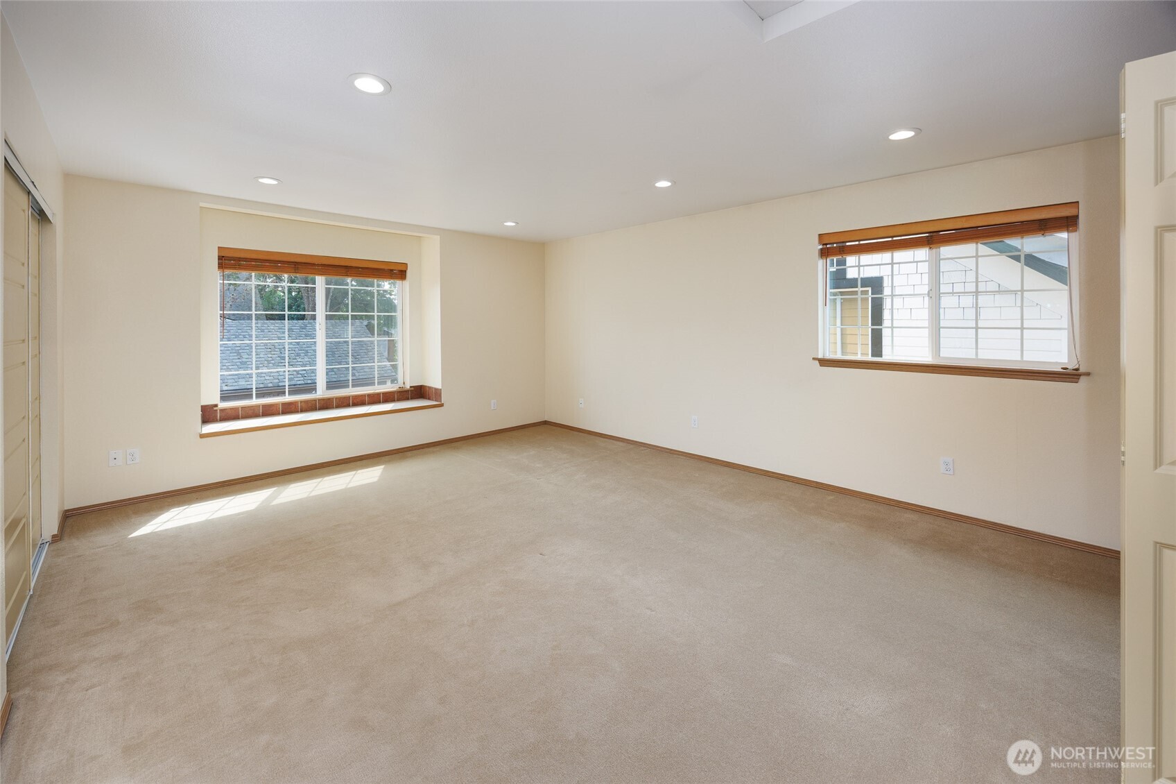 521 Avenue C Property Photo 25