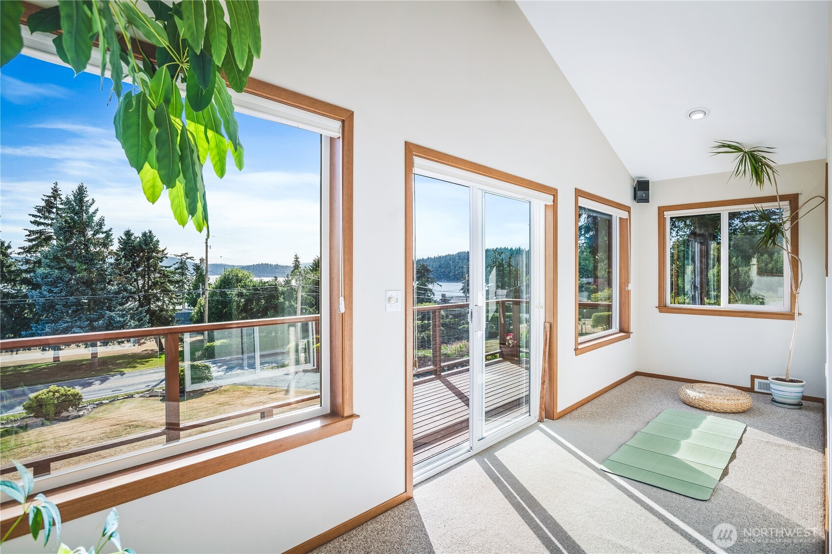 15781 Snee Oosh Road Property Photo 14