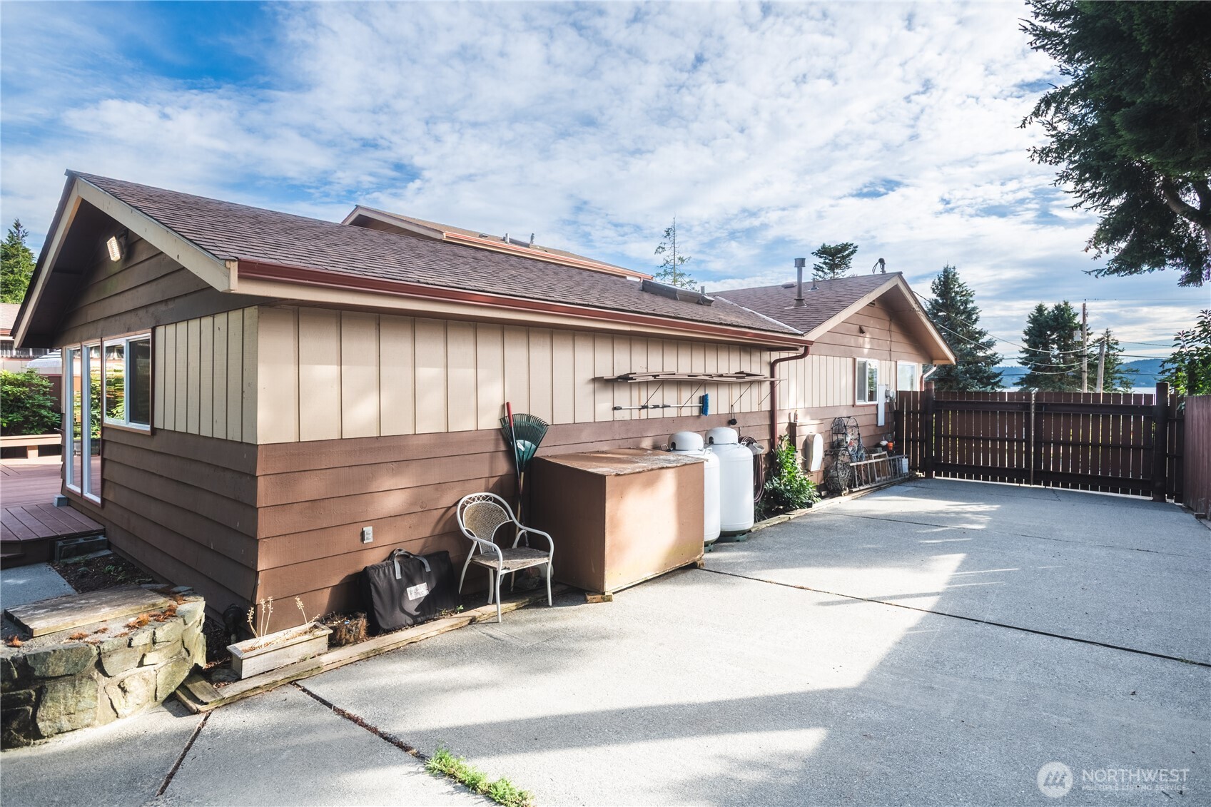 15781 Snee Oosh Road Property Photo 31