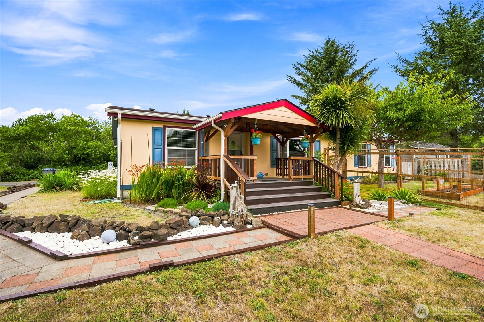700 Island Circle Property Photo 4