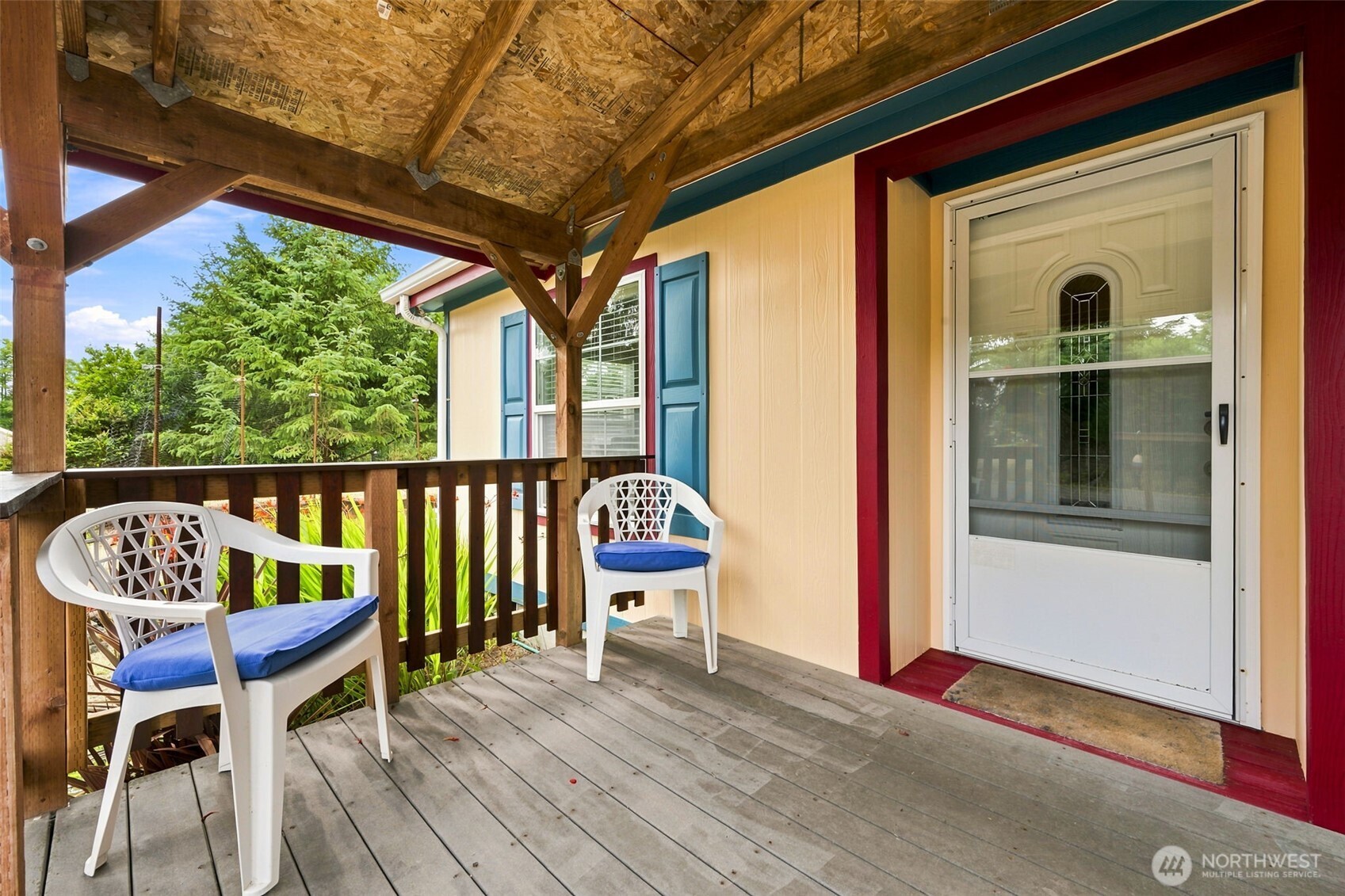 700 Island Circle Property Photo 6