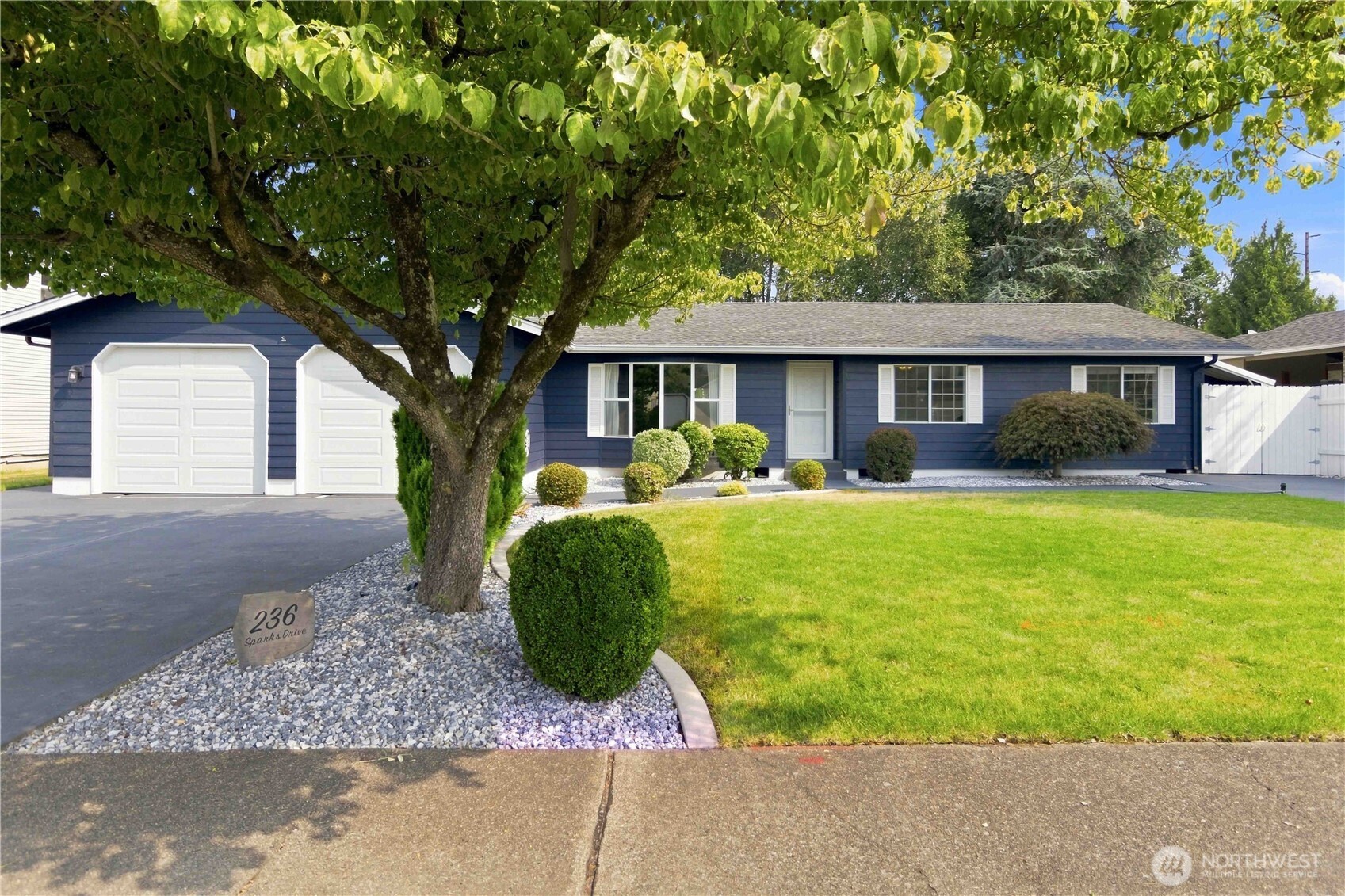 236 Sparks Drive Property Photo 1
