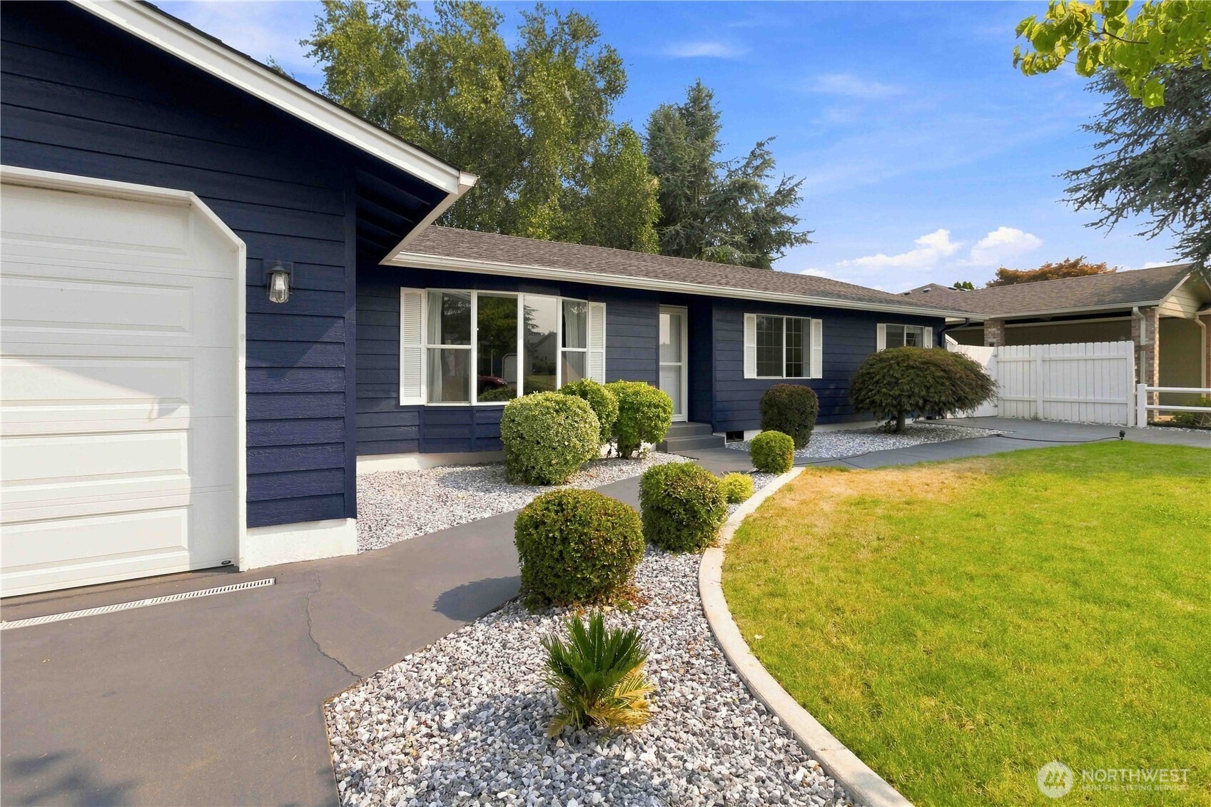 236 Sparks Drive Property Photo 4