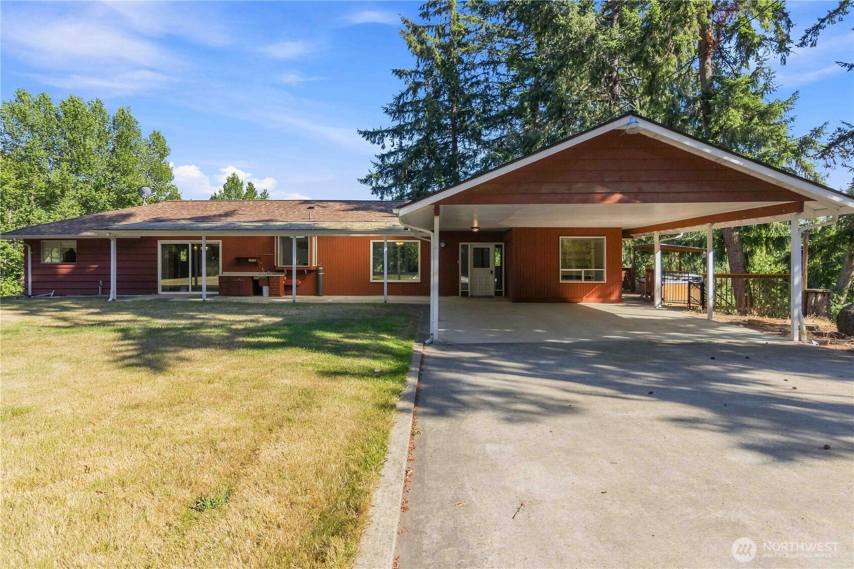 2500 Harris Street Property Photo 7