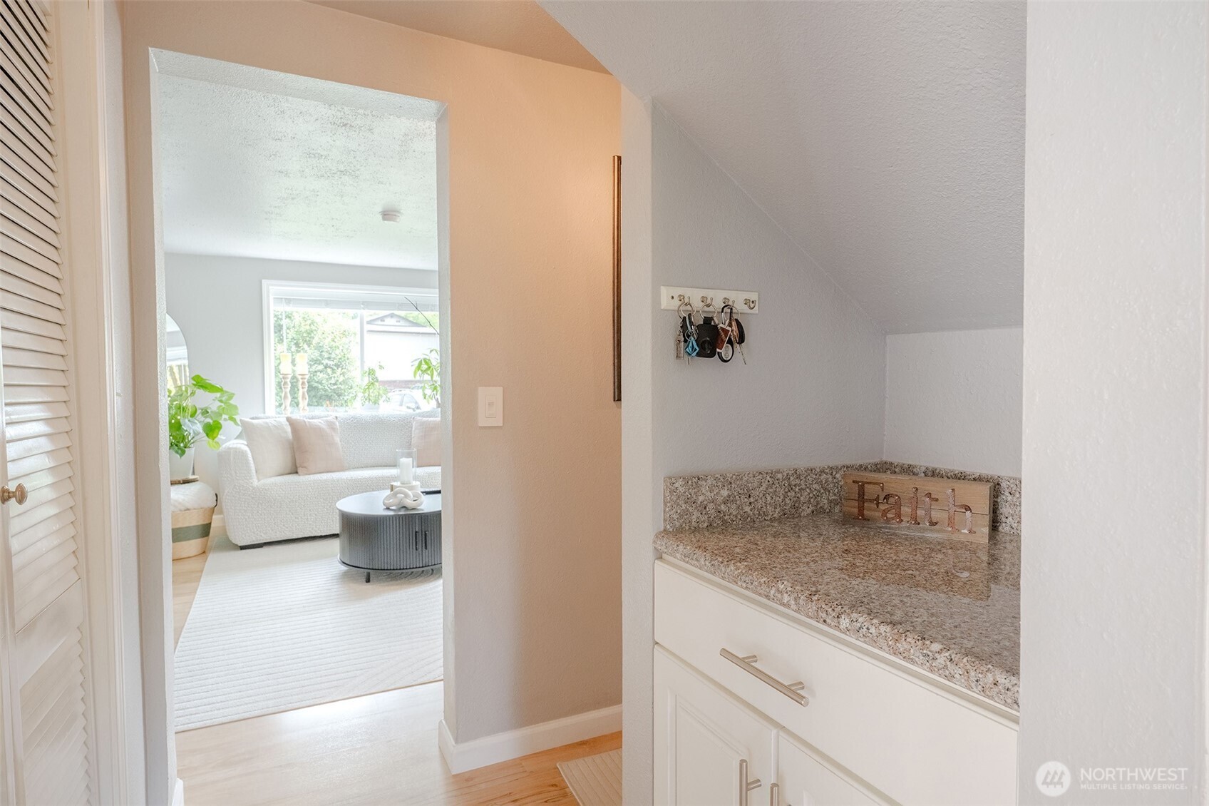 845 3rd Avenue Property Photo 22
