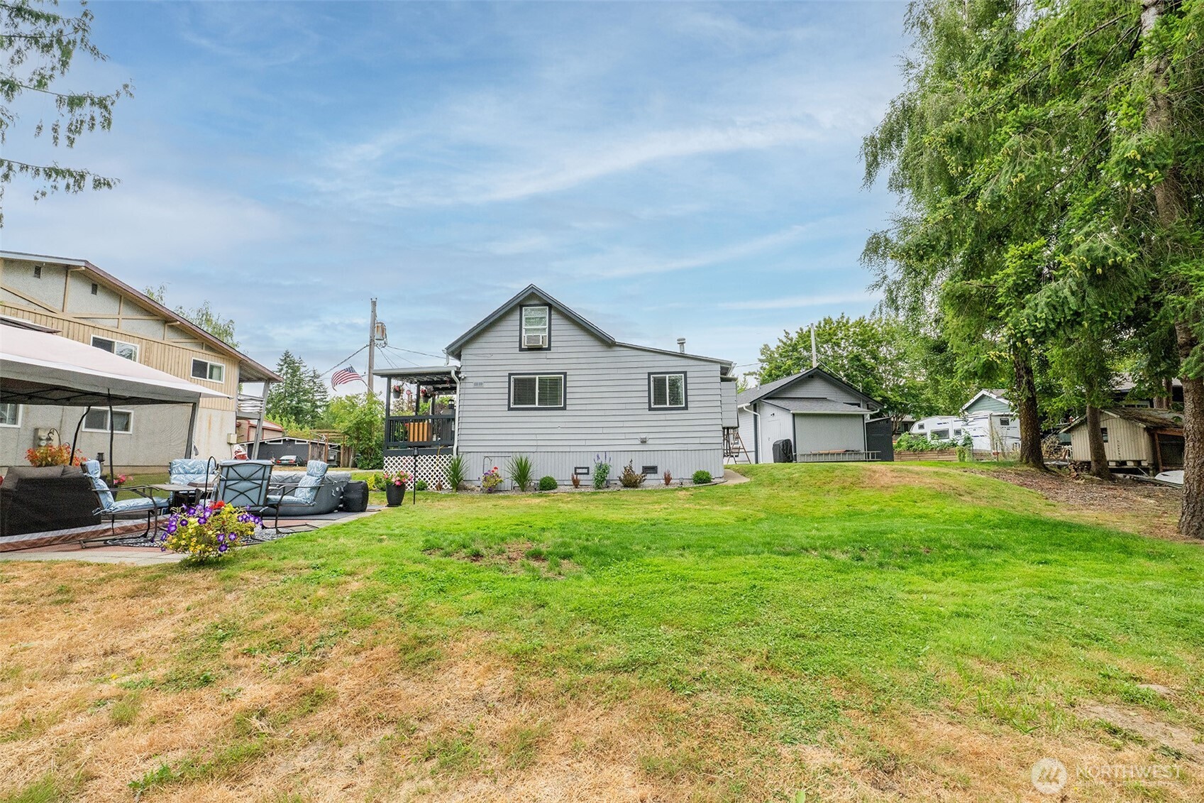 845 3rd Avenue Property Photo 35