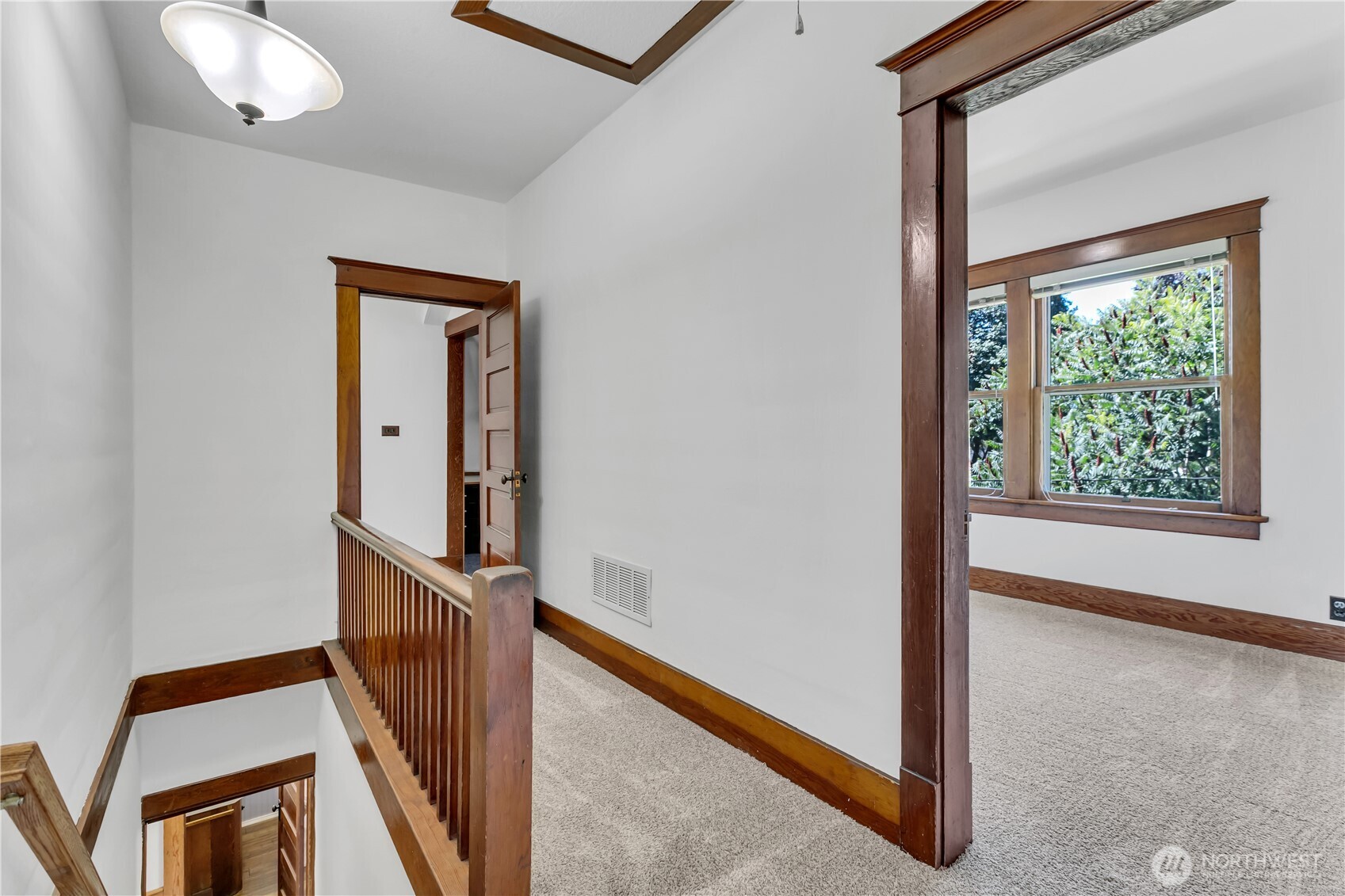 401 Varner Avenue Property Photo 14