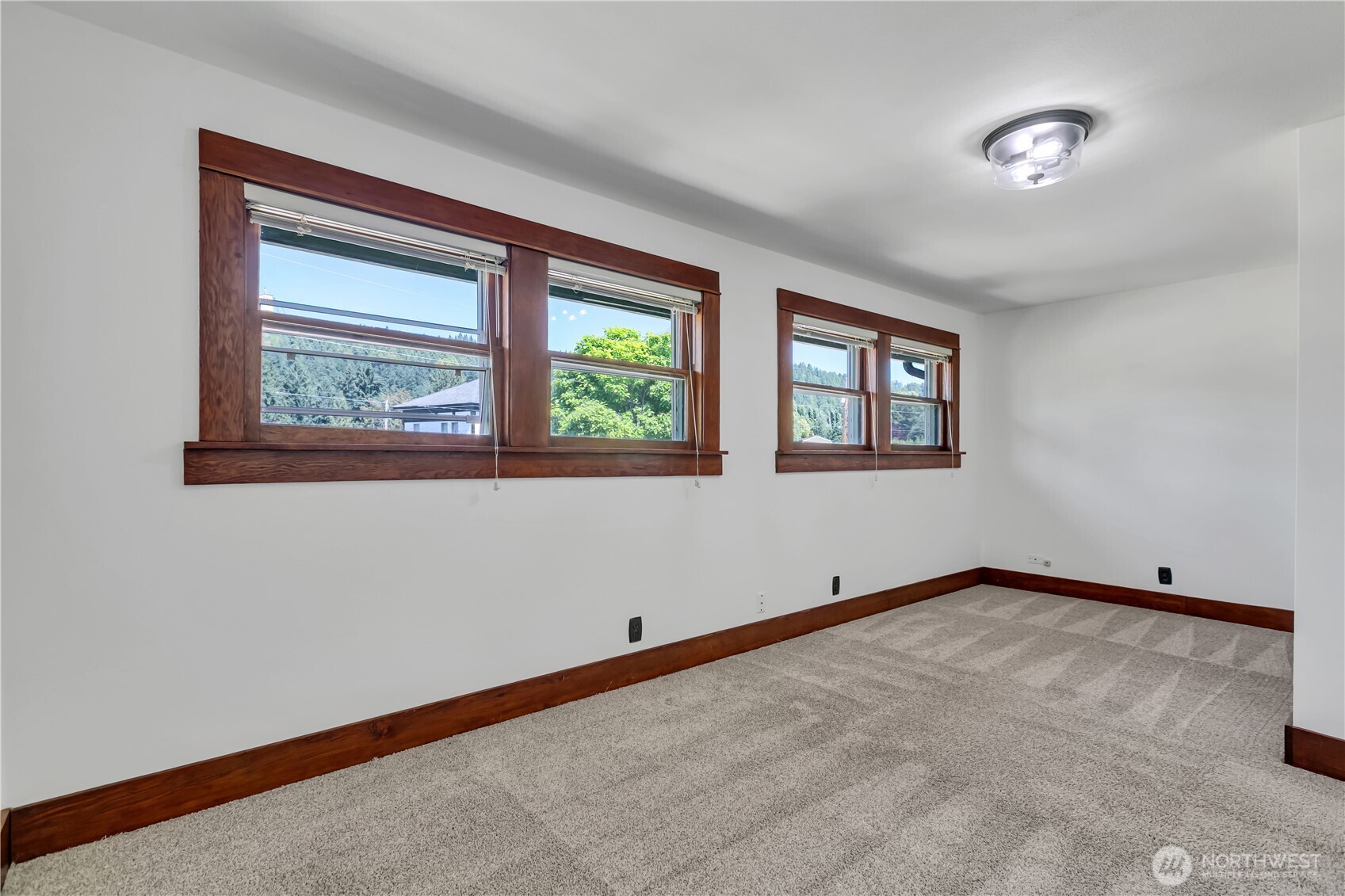 401 Varner Avenue Property Photo 16