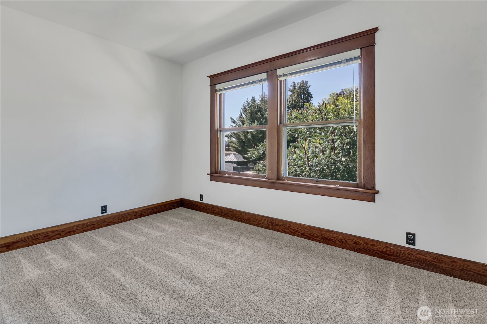 401 Varner Avenue Property Photo 17