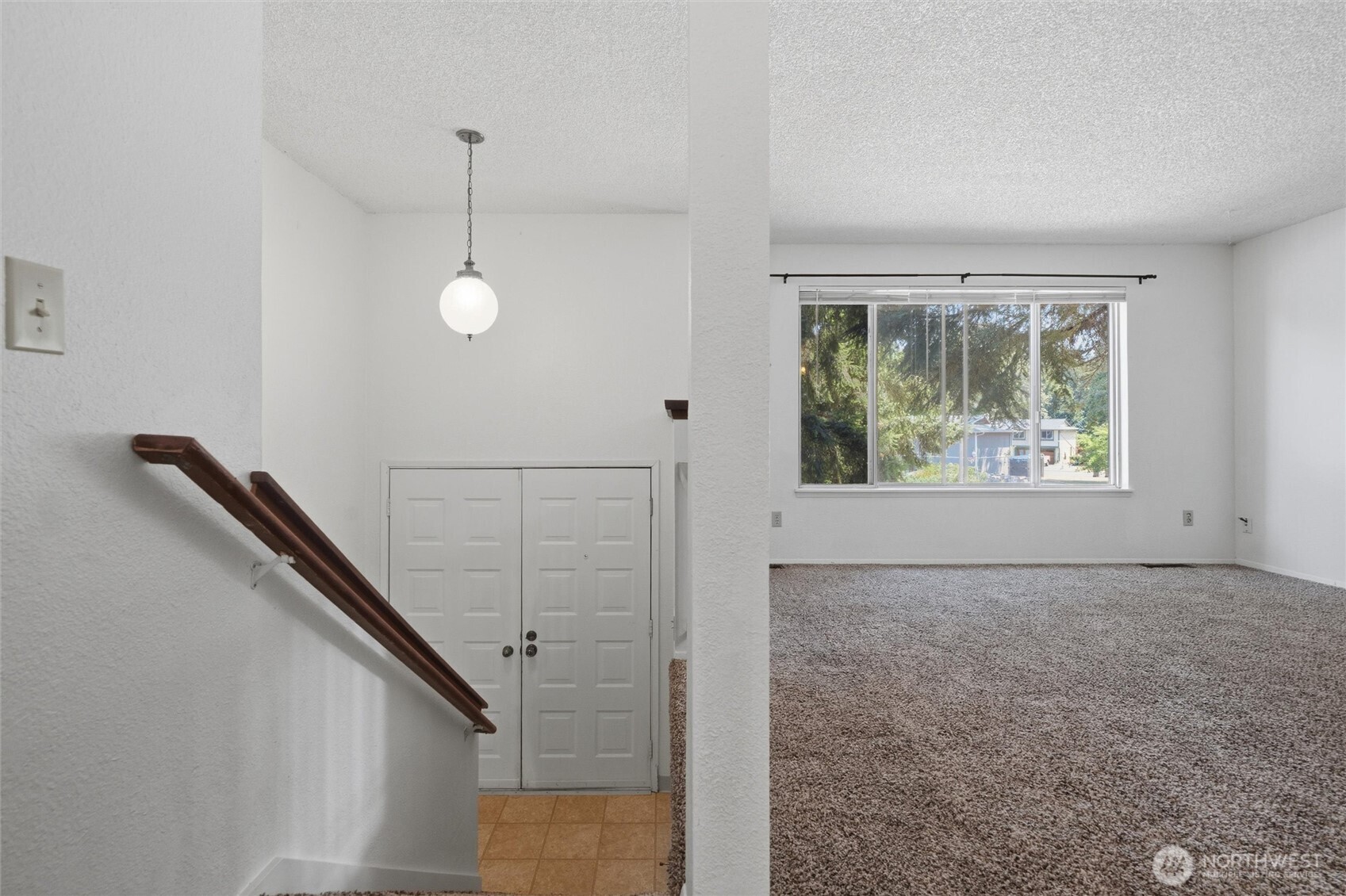 2795 Ne John Carlson Road Property Photo 3