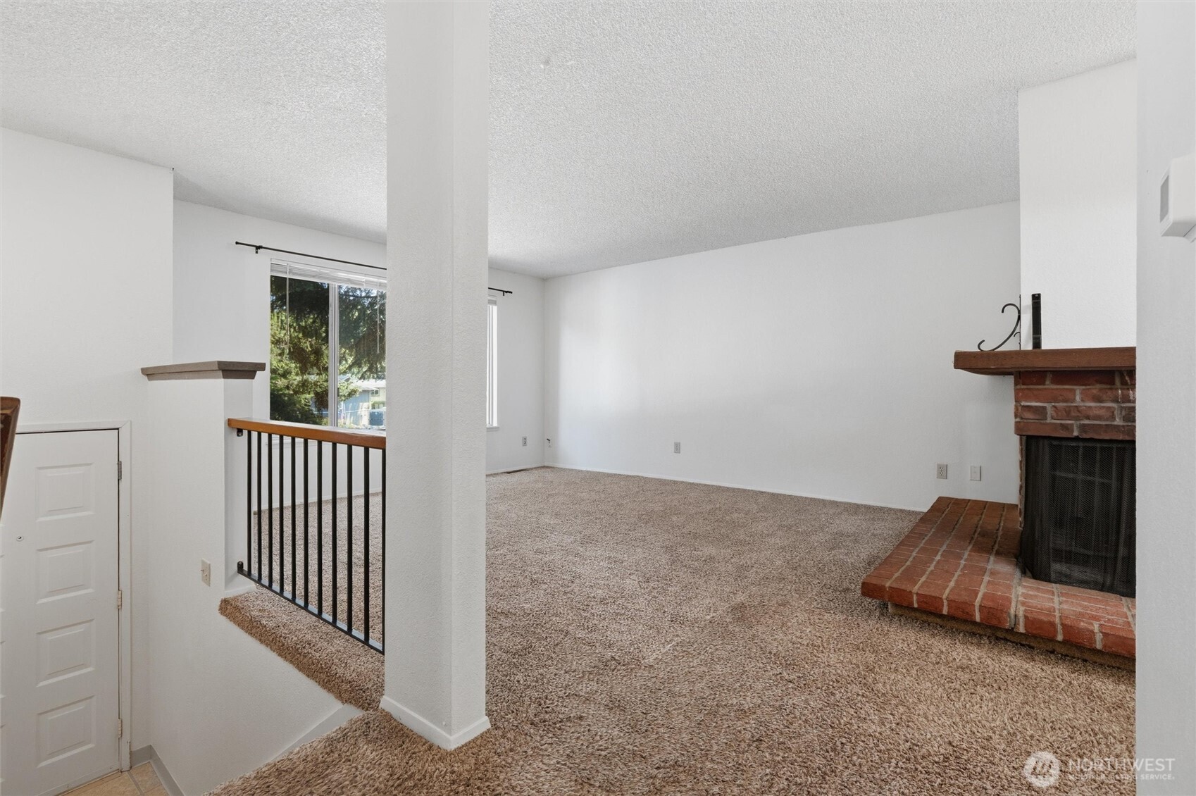 2795 Ne John Carlson Road Property Photo 4
