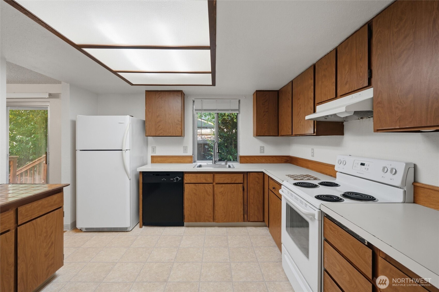 2795 Ne John Carlson Road Property Photo 10