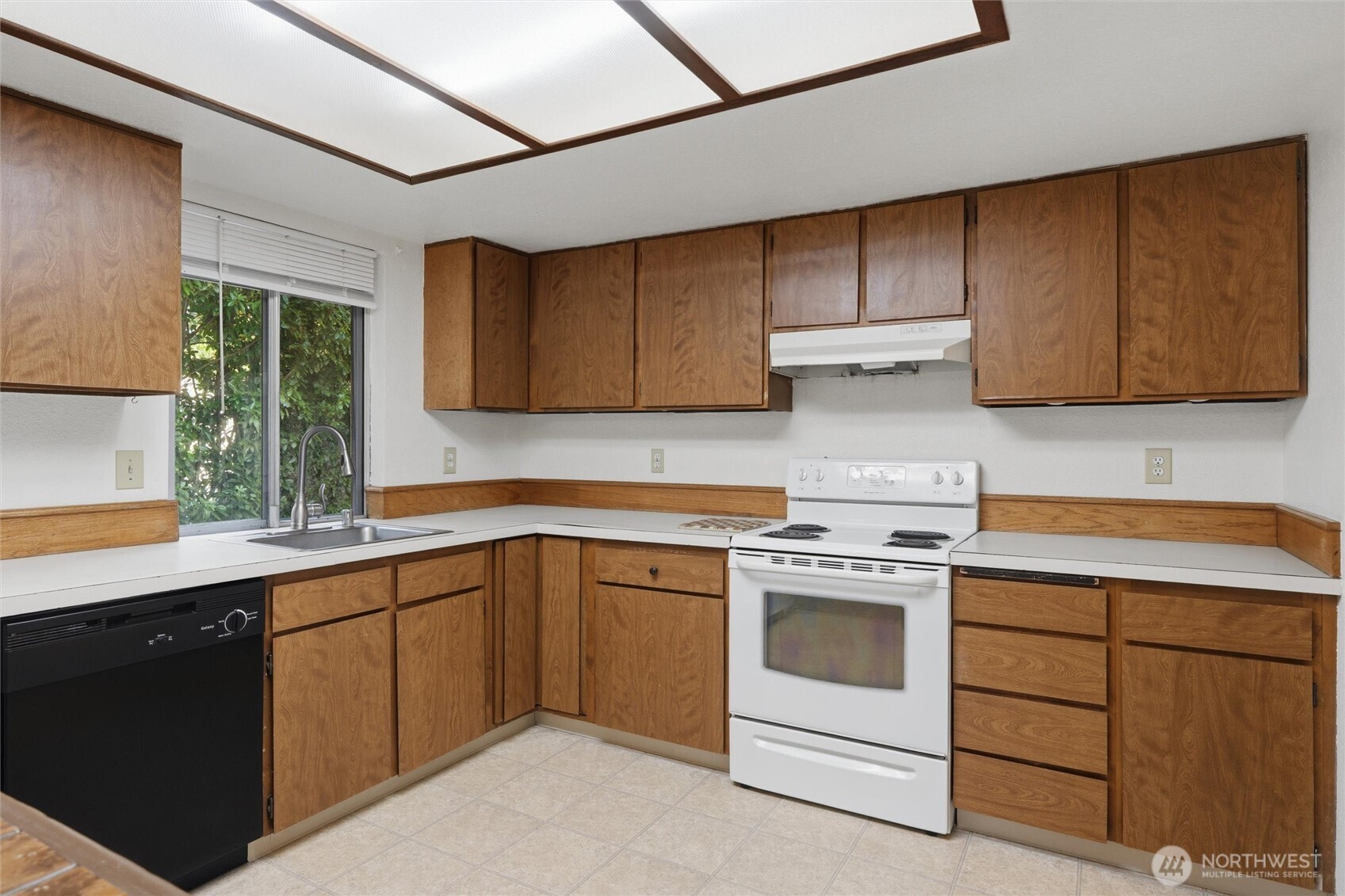 2795 Ne John Carlson Road Property Photo 12
