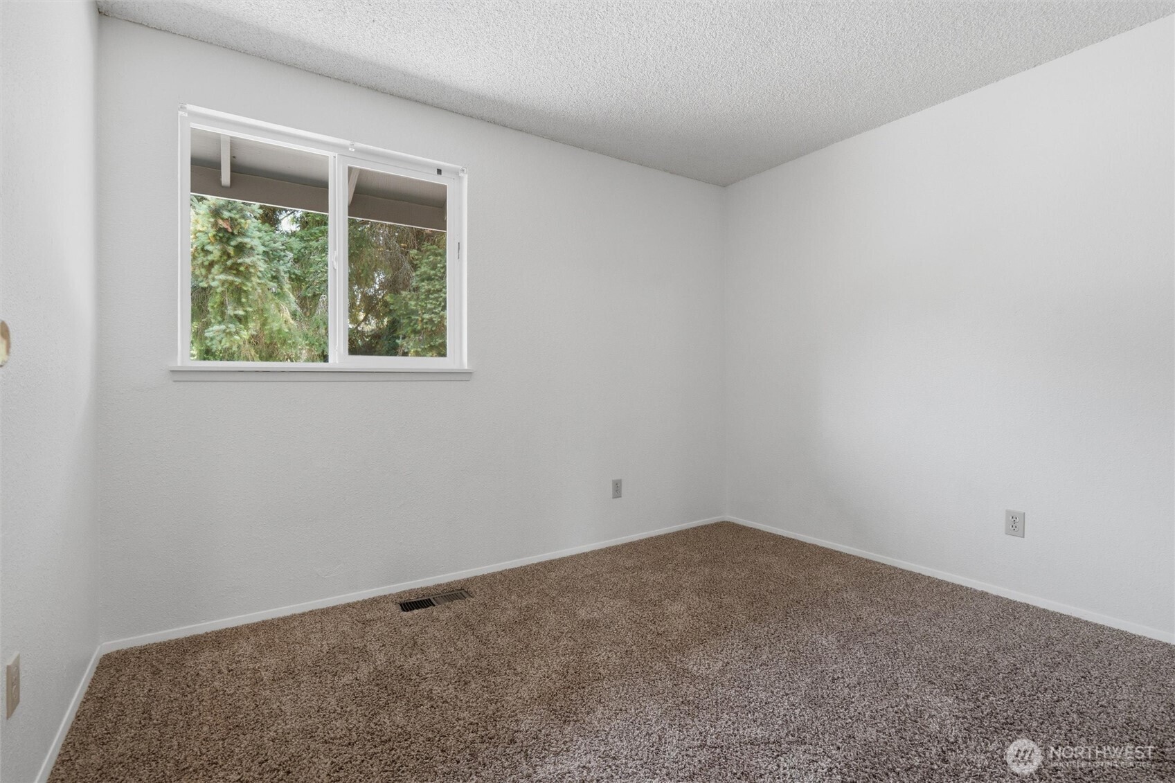 2795 Ne John Carlson Road Property Photo 20