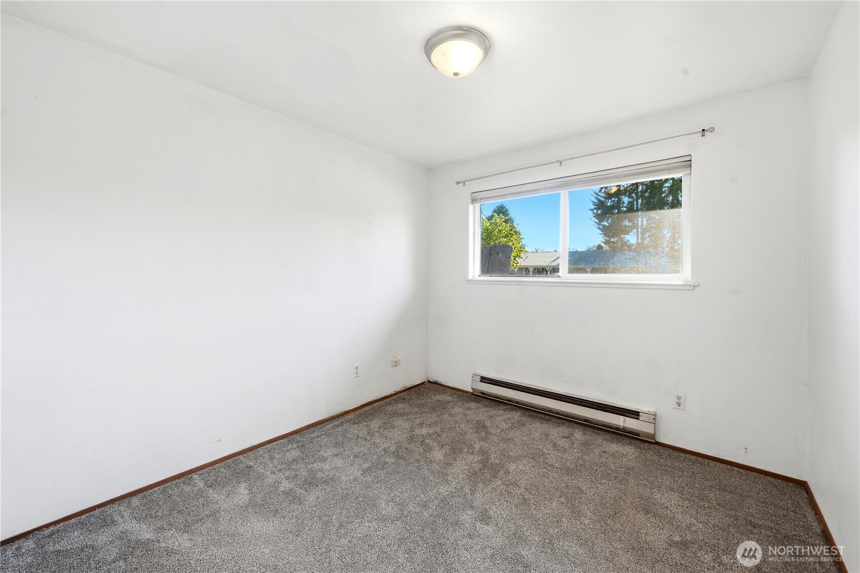 14229 Ne 55th Avenue Property Photo 14