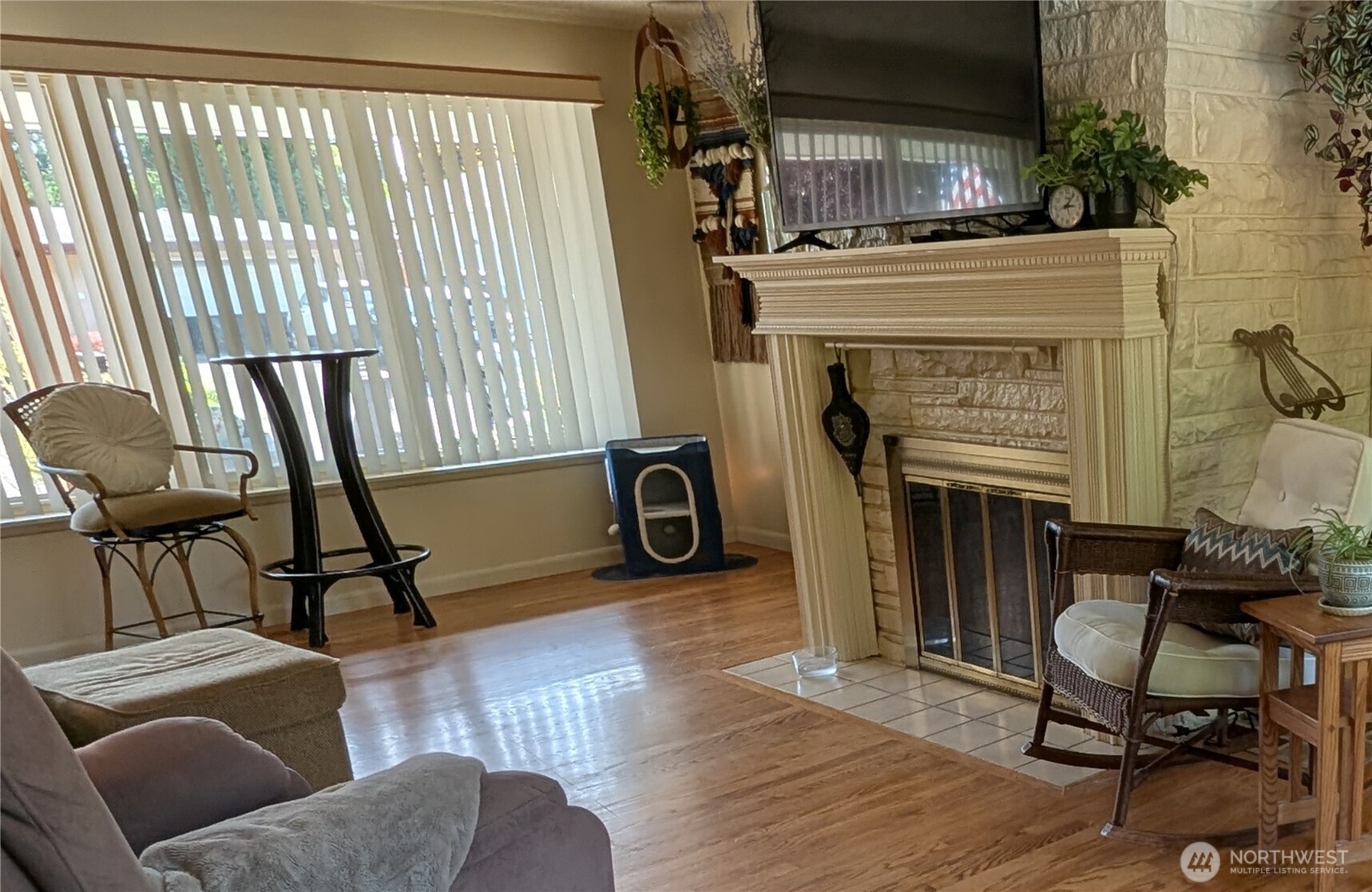 224 S 166th Street Property Photo 9