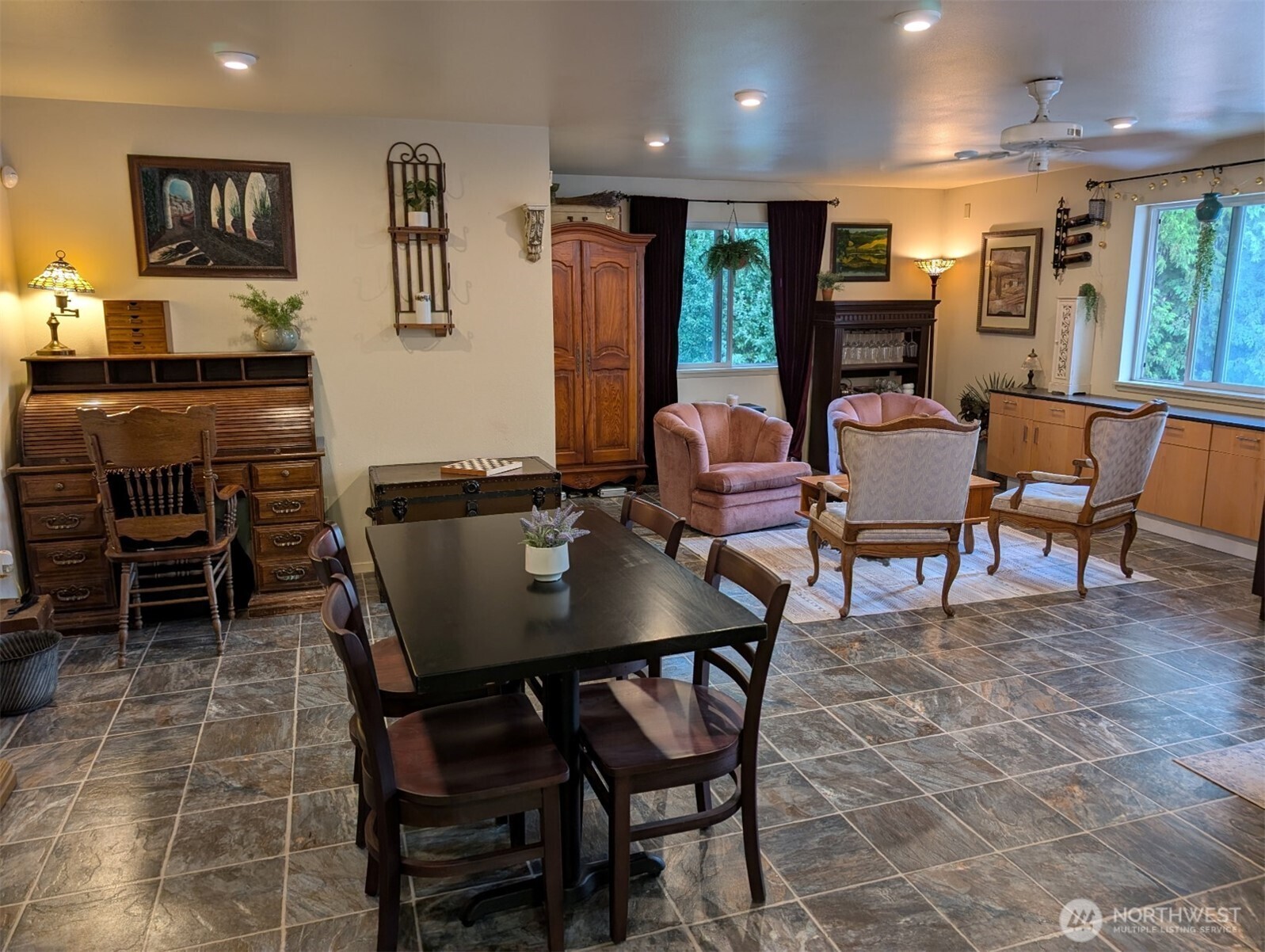 224 S 166th Street Property Photo 10