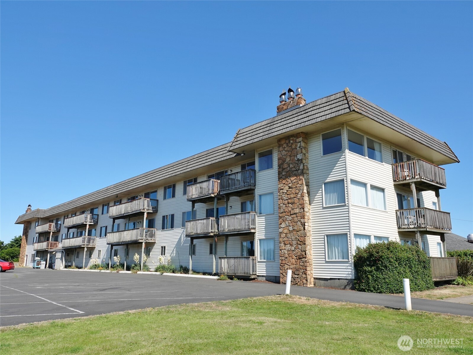 615 Ocean Shores Boulevard 201 Property Photo 3