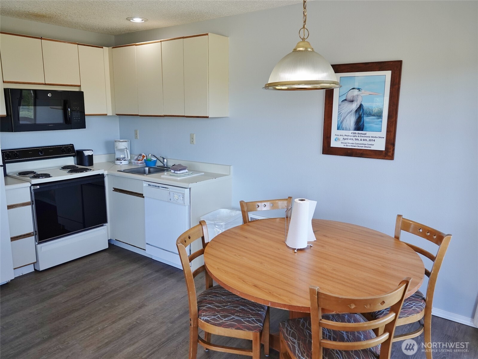 615 Ocean Shores Boulevard 201 Property Photo 13