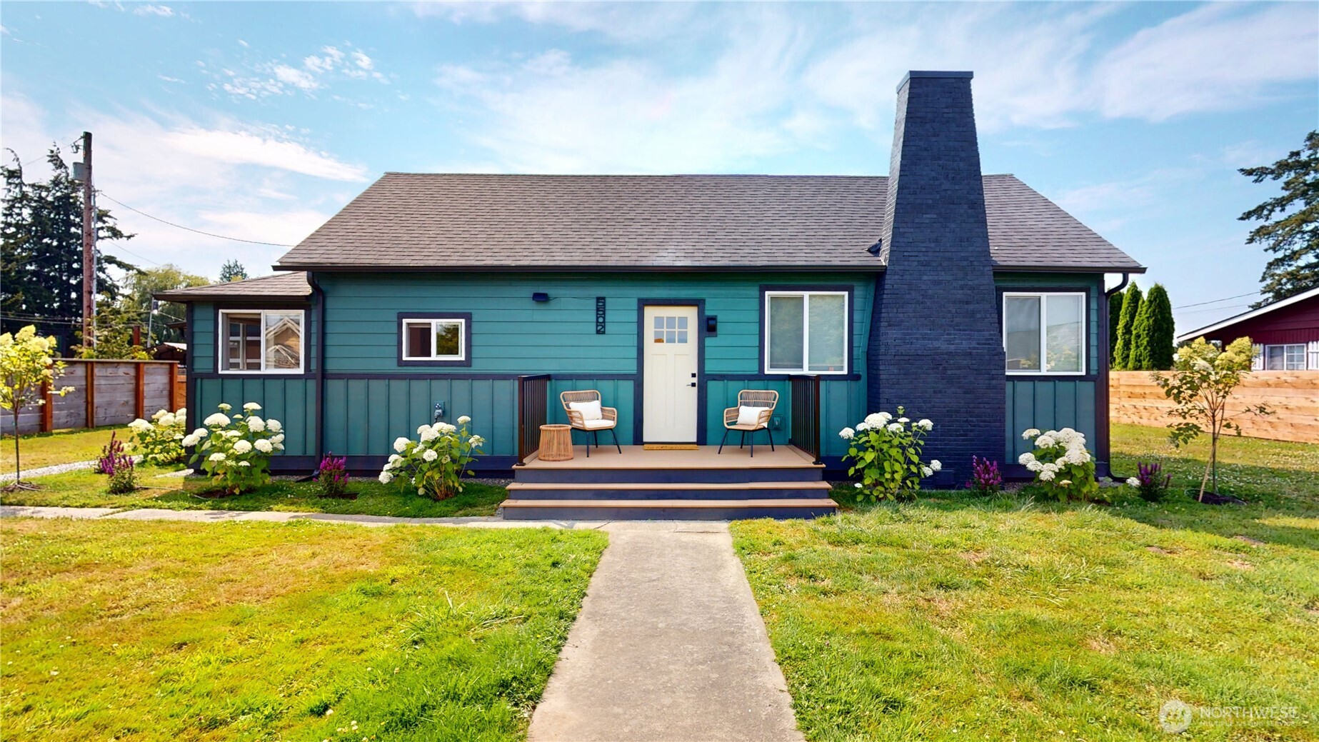 5502 Chuckanut Property Photo 1